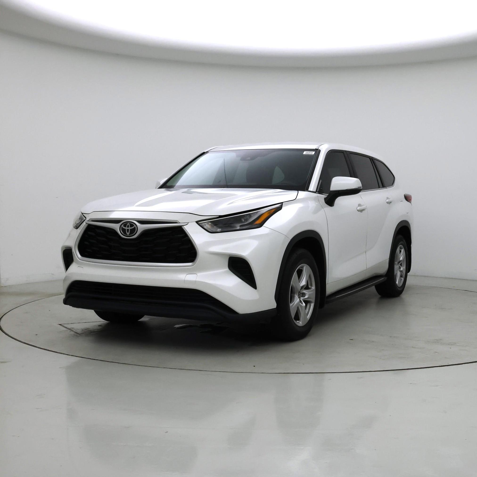 Thumbnail: 2023 Toyota Highlander - 4
