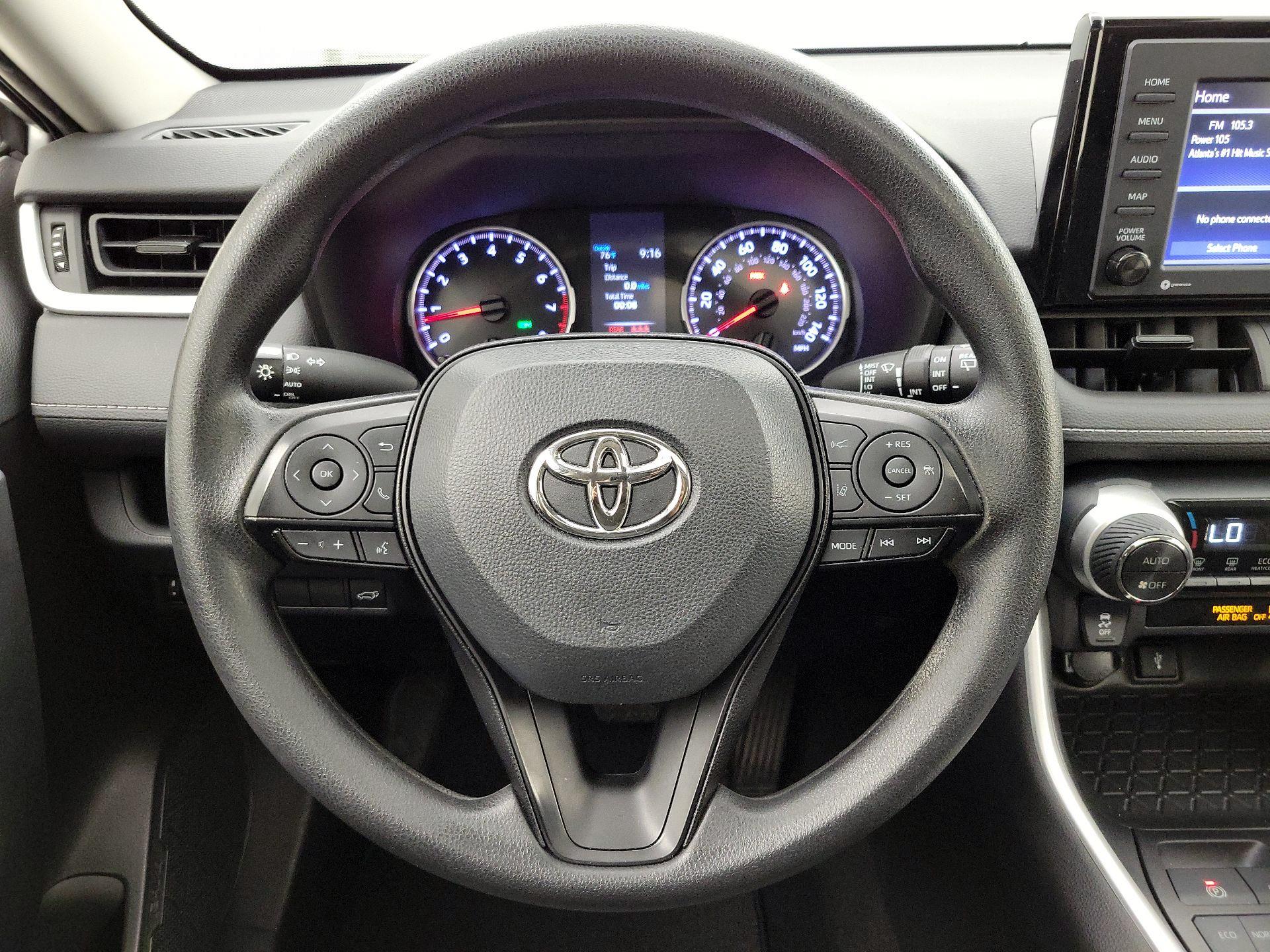 Thumbnail: 2022 Toyota RAV4 - 10