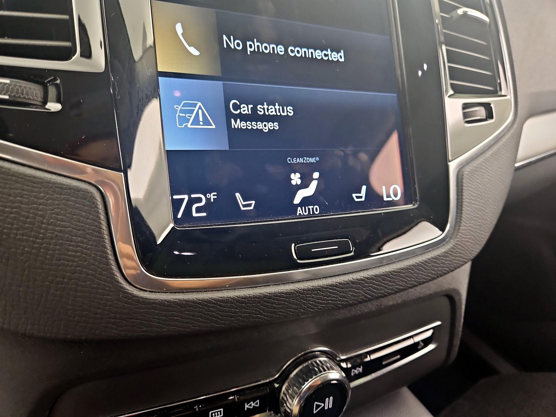 Thumbnail: 2021 Volvo XC90 - 17