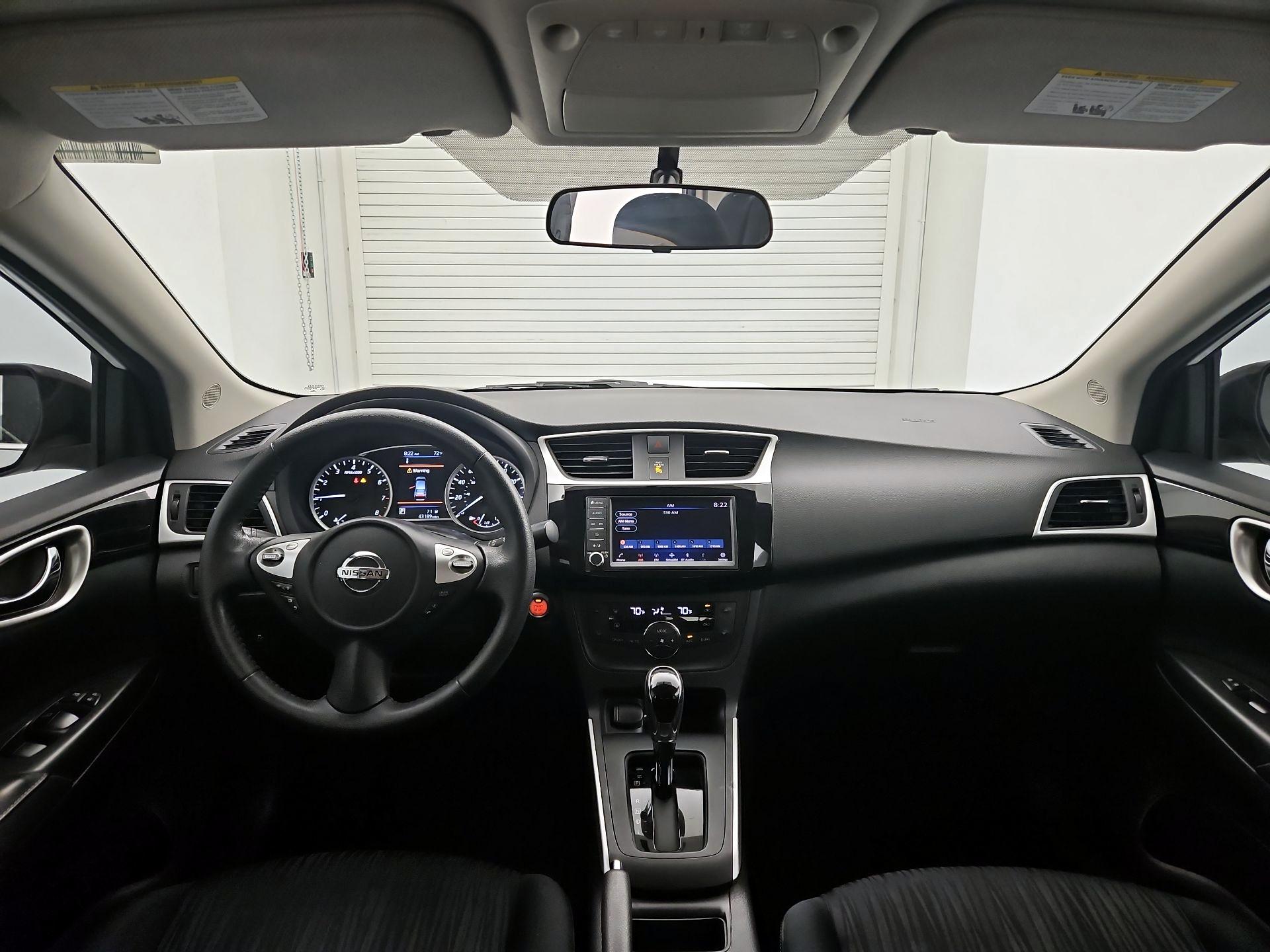 Thumbnail: 2019 Nissan Sentra - 9