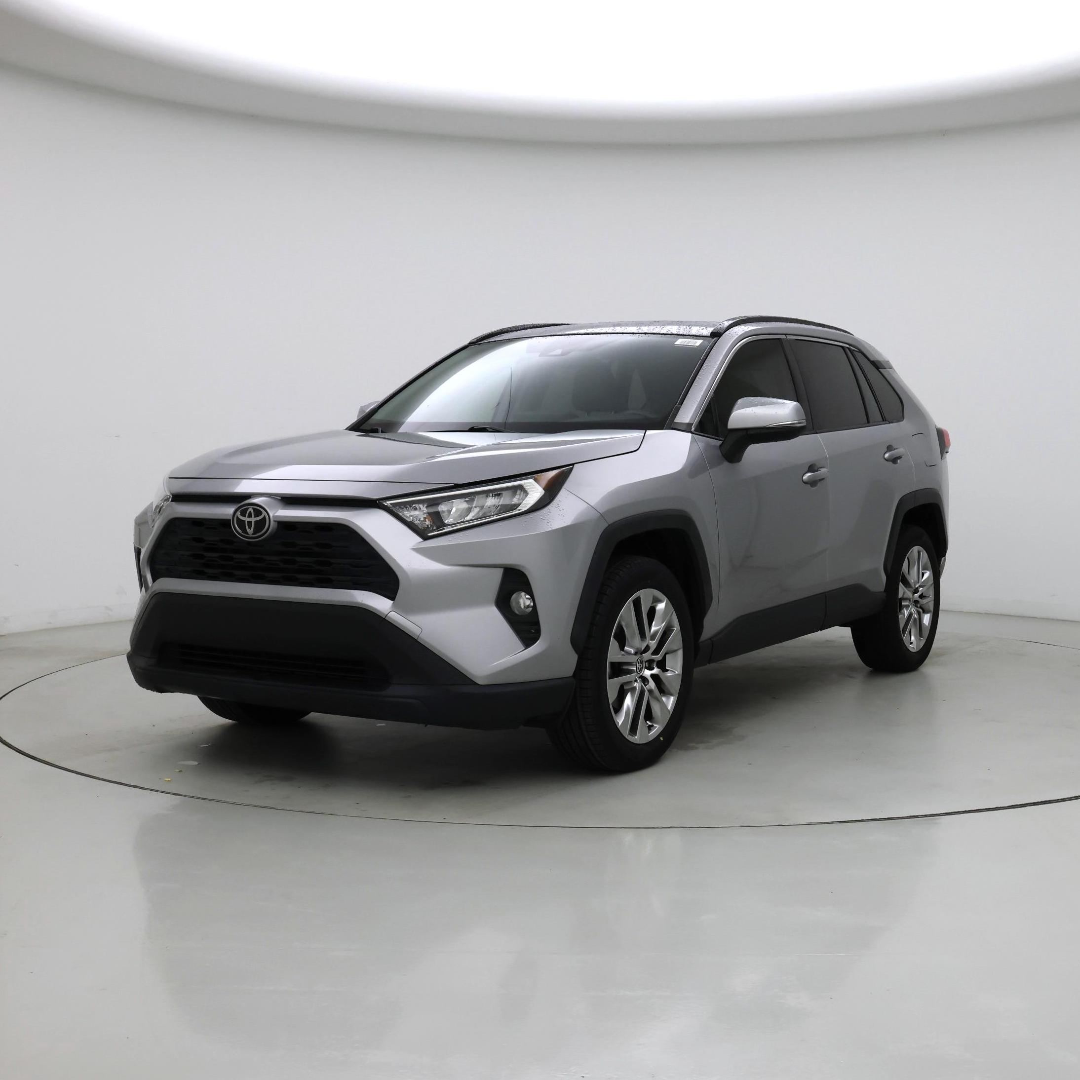 Thumbnail: 2021 Toyota RAV4 - 4