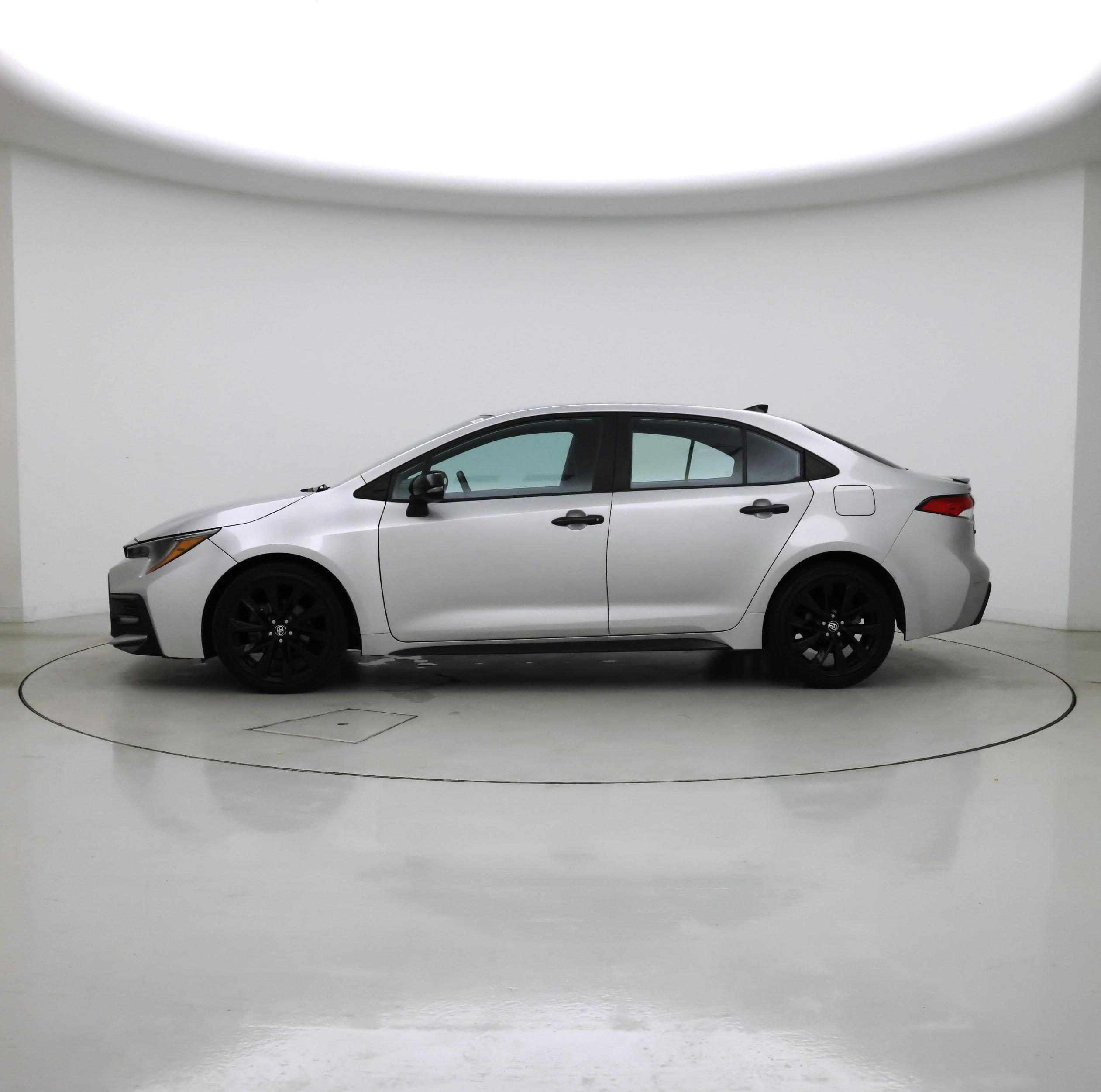 Thumbnail: 2022 Toyota Corolla - 3