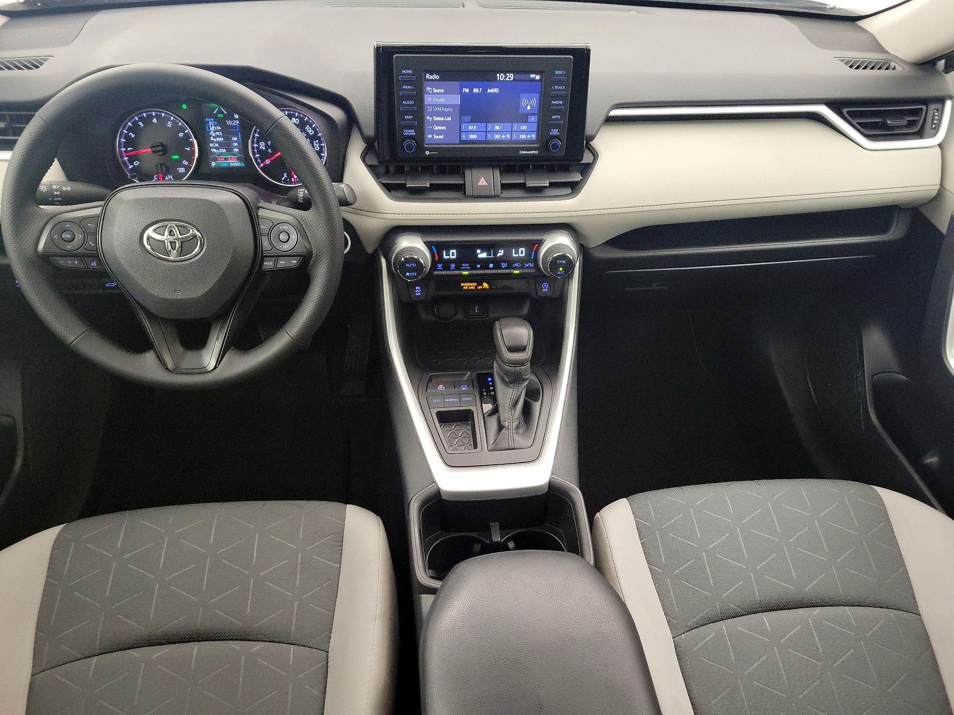 Thumbnail: 2022 Toyota RAV4 - 9