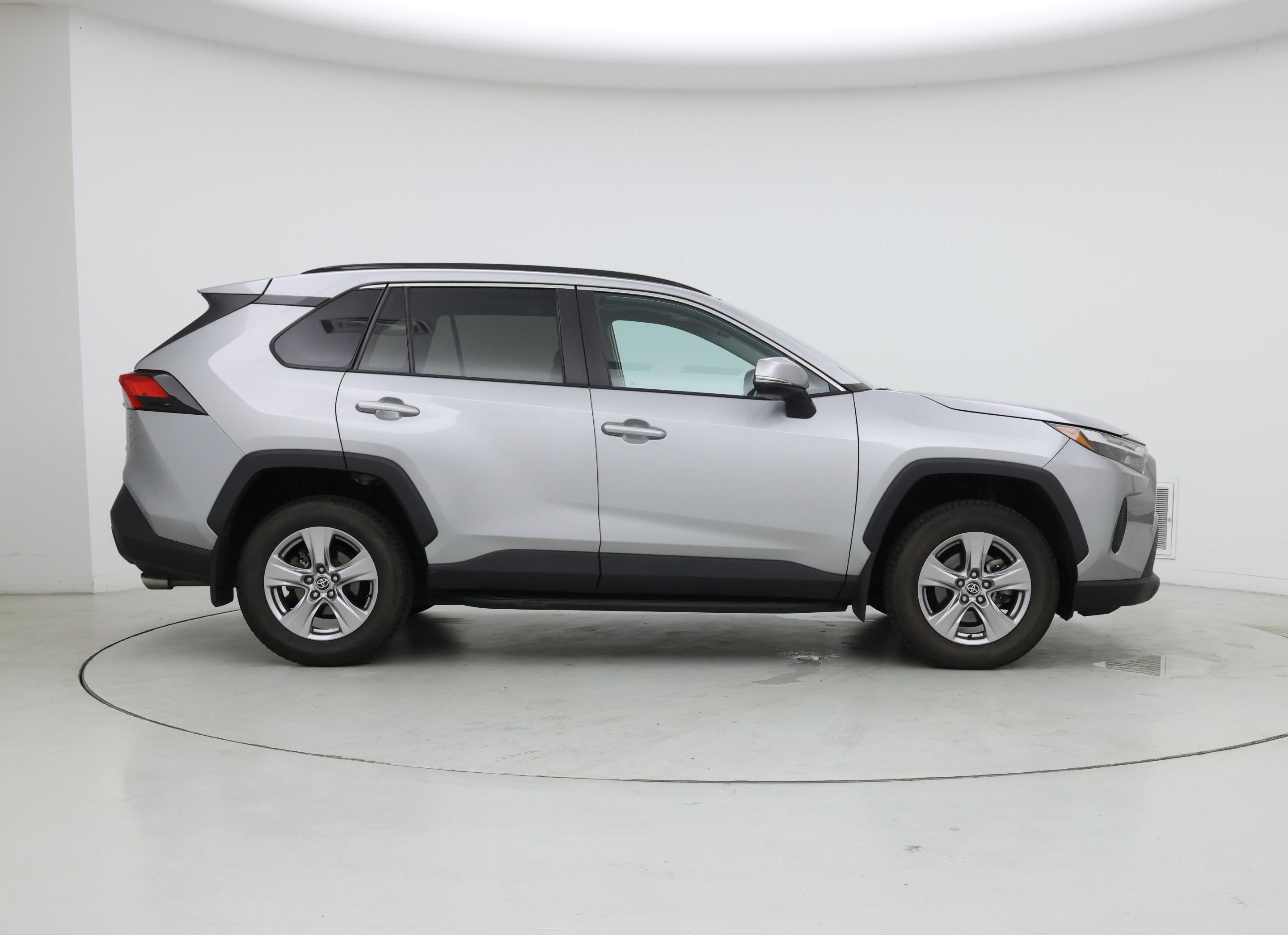 Thumbnail: 2022 Toyota RAV4 - 7