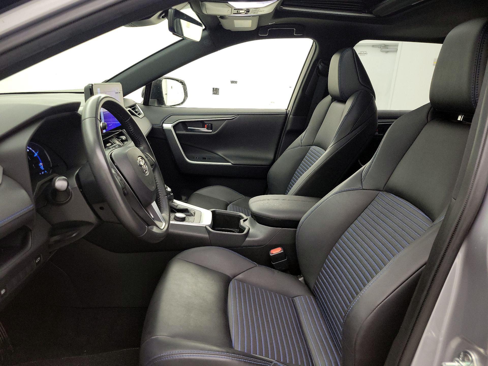 Thumbnail: 2023 Toyota RAV4 - 11