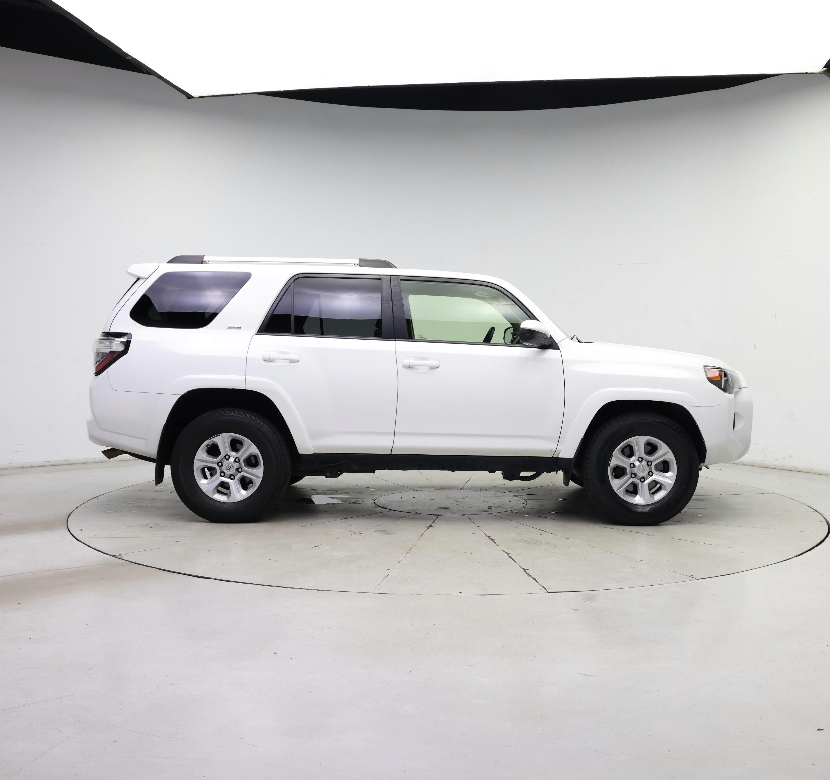 Thumbnail: 2021 Toyota 4Runner - 7
