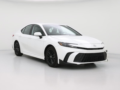 White 2025 Toyota Camry SE