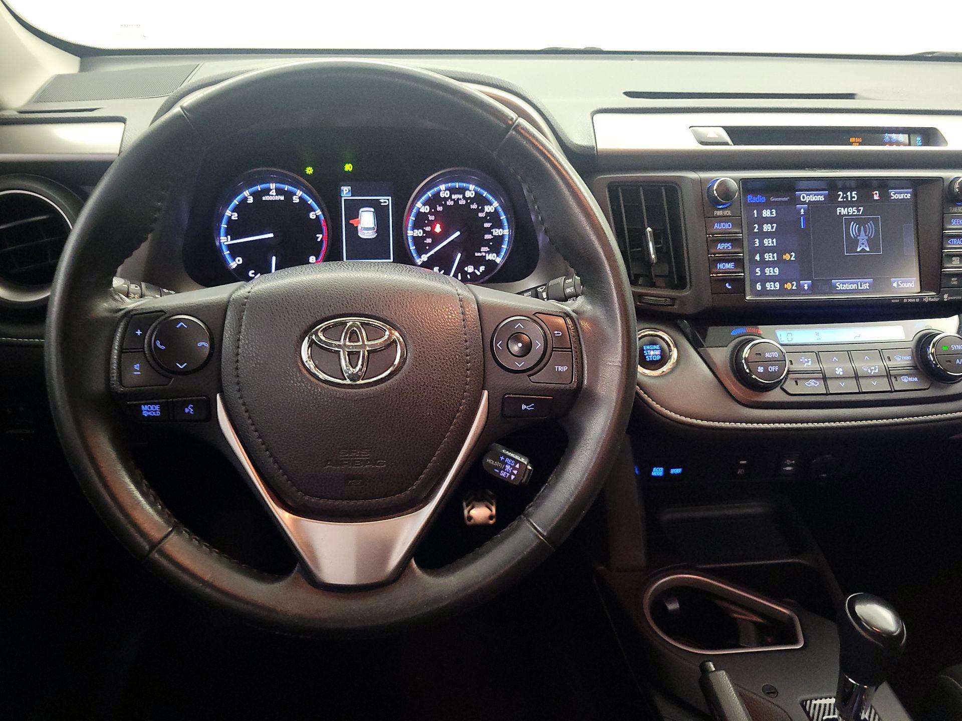 Thumbnail: 2017 Toyota RAV4 - 10