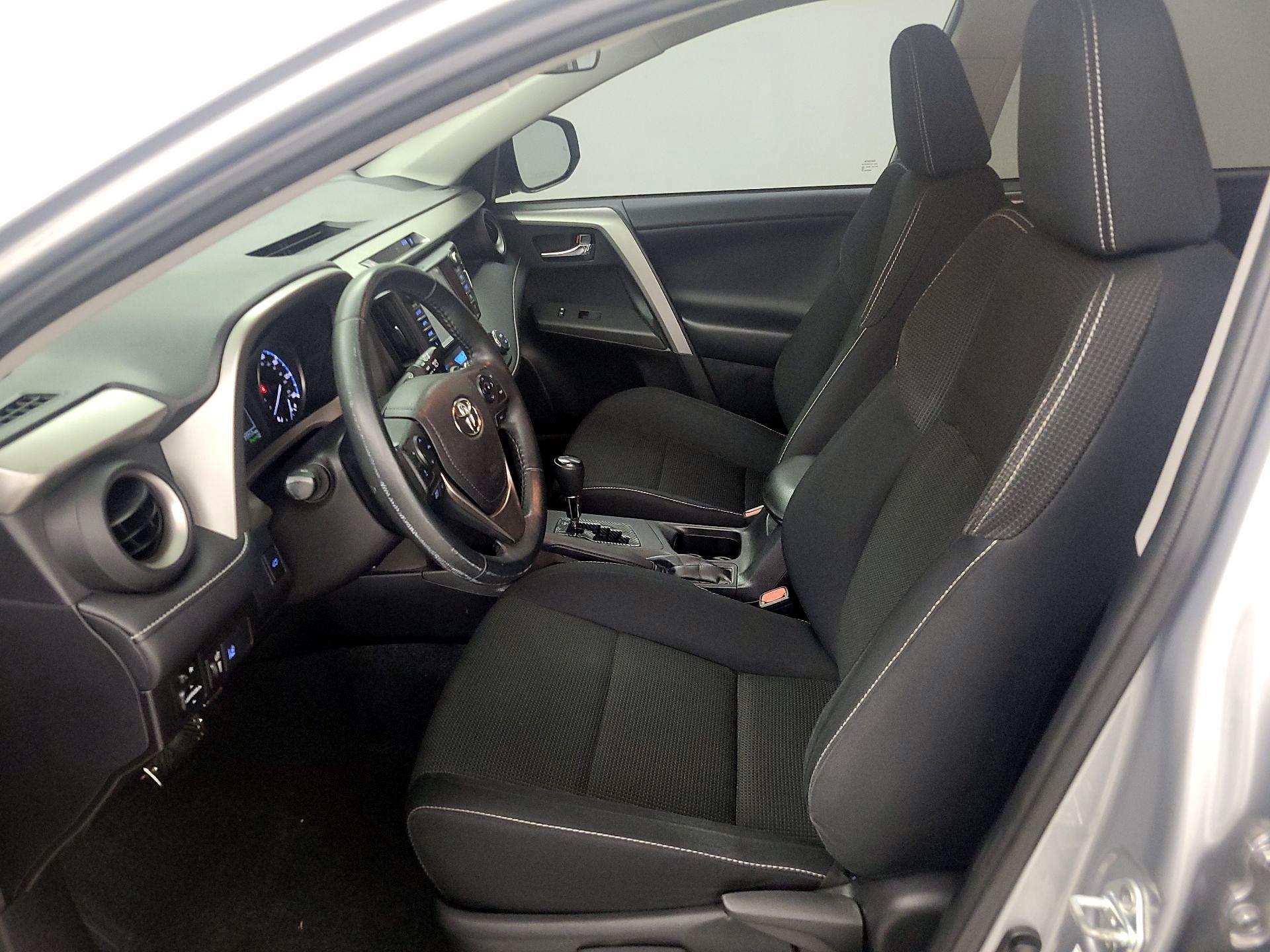 Thumbnail: 2017 Toyota RAV4 - 11