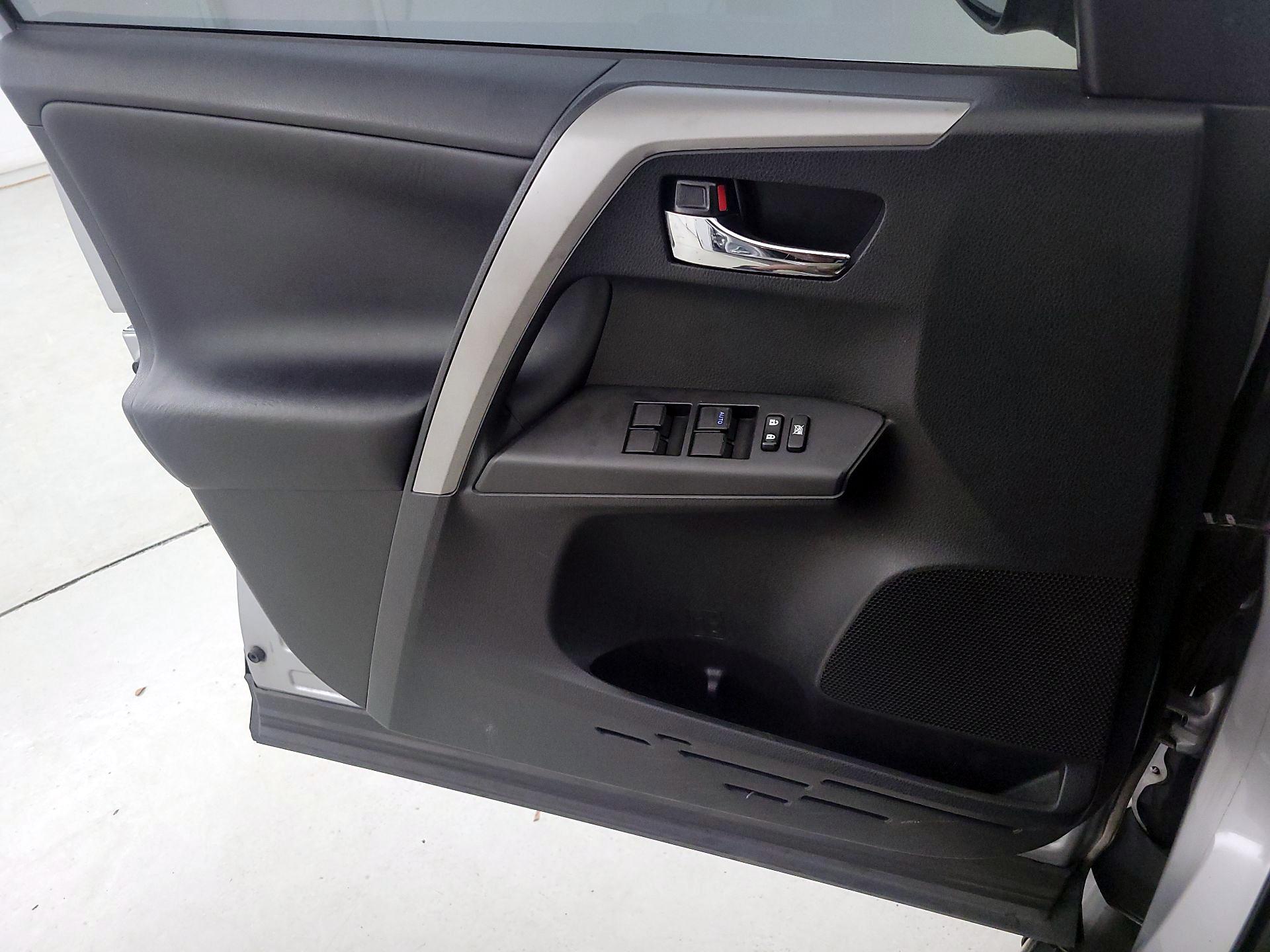 Thumbnail: 2017 Toyota RAV4 - 12