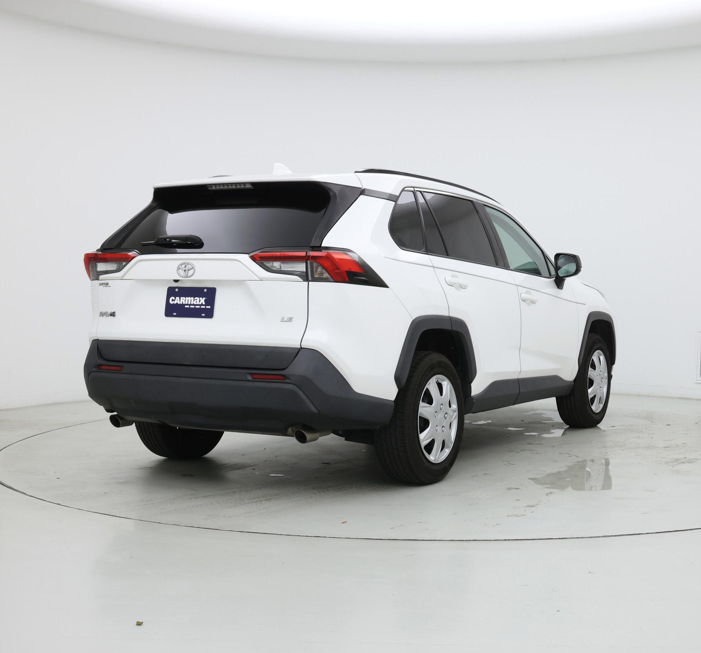 Thumbnail: 2019 Toyota RAV4 - 8