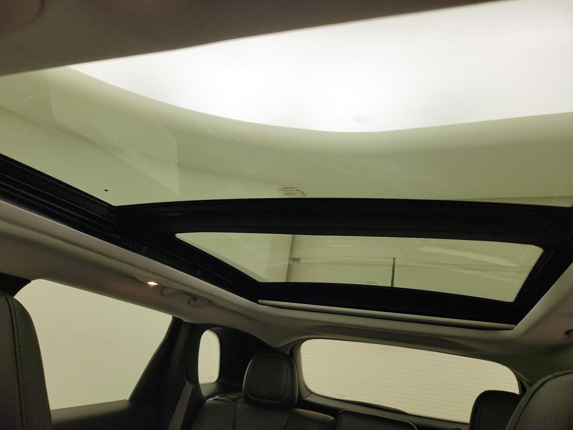 Thumbnail: 2020 Jeep Cherokee - 19