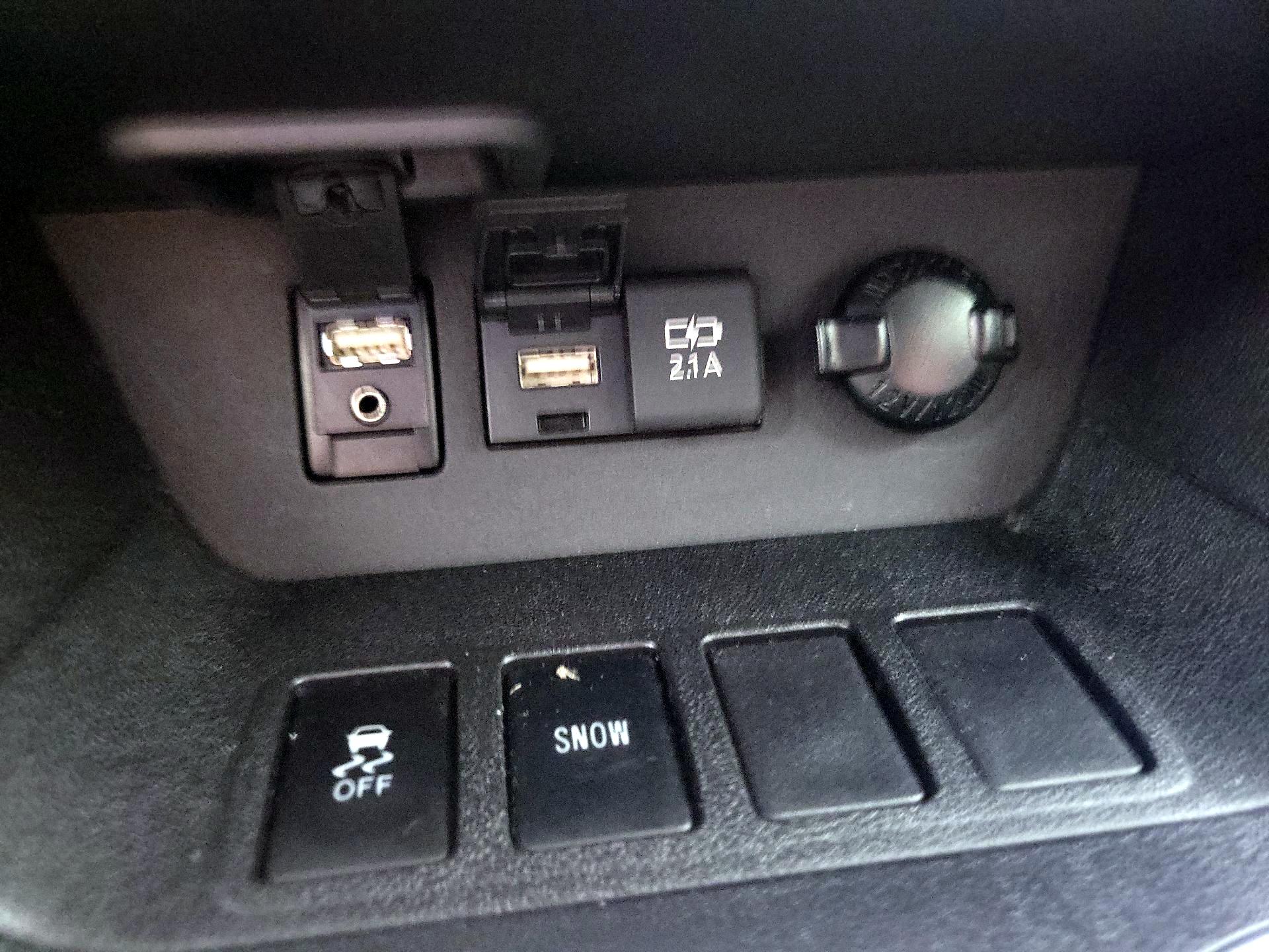 Thumbnail: 2019 Toyota Highlander - 18