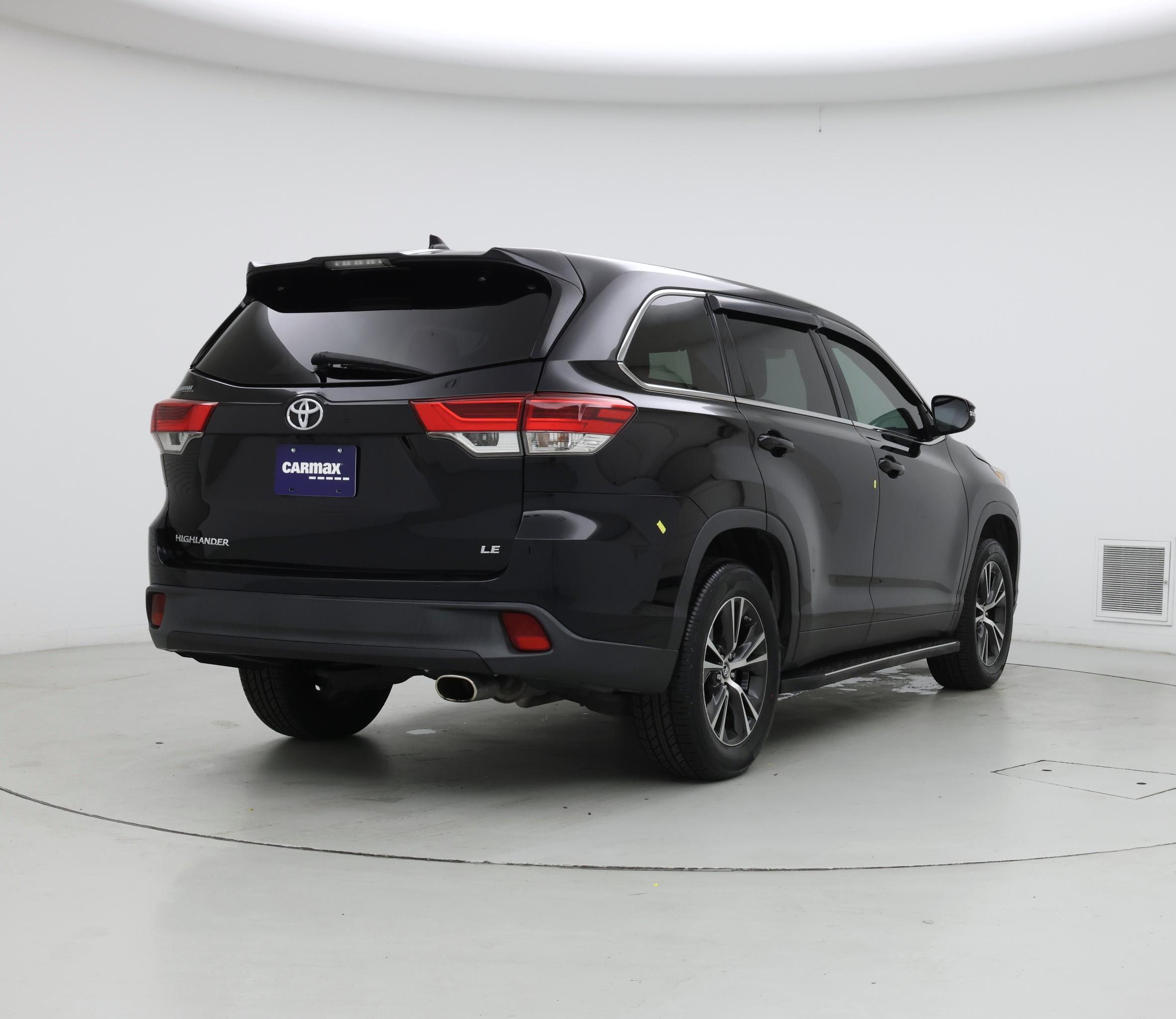 Thumbnail: 2019 Toyota Highlander - 8