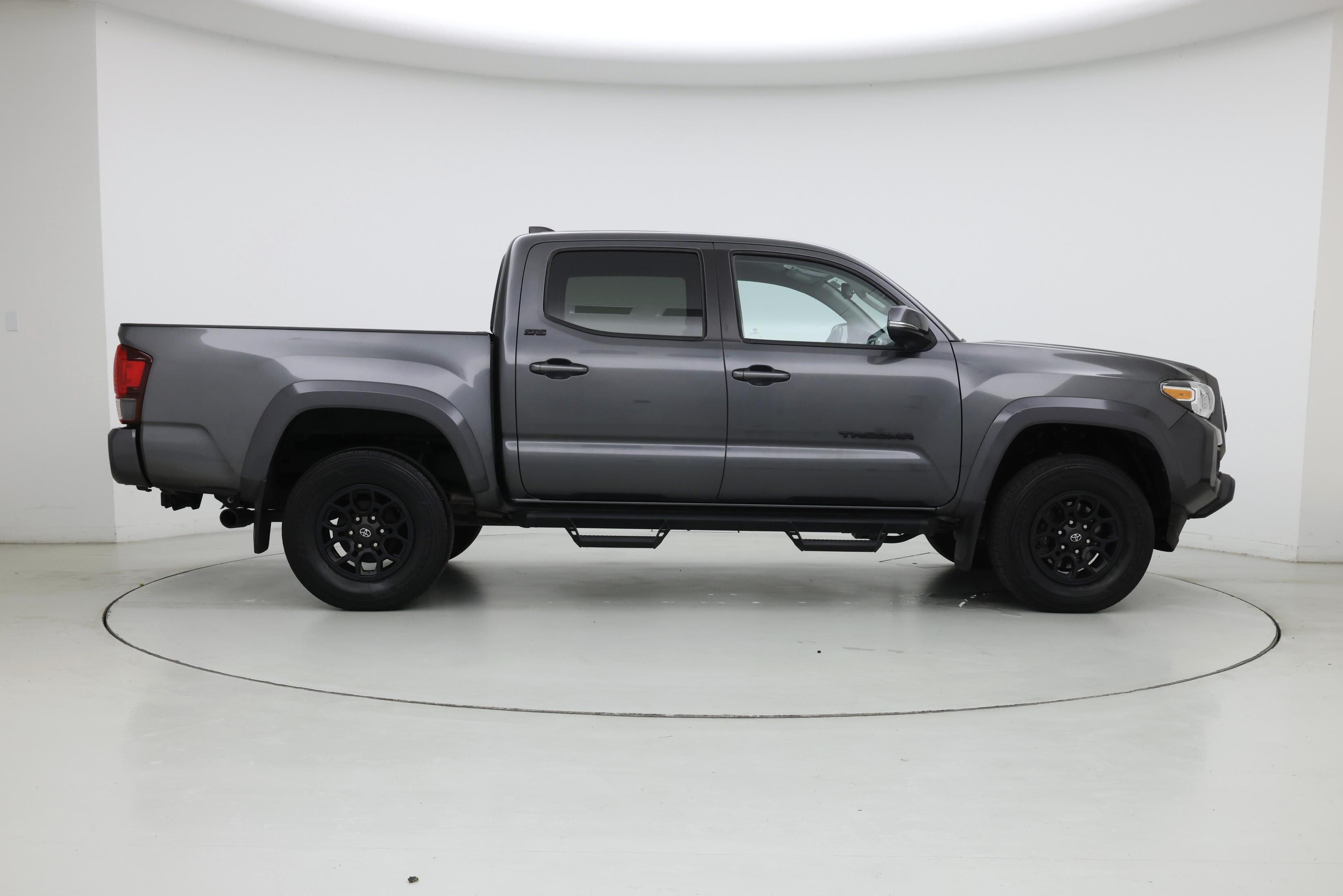 Thumbnail: 2022 Toyota Tacoma - 7
