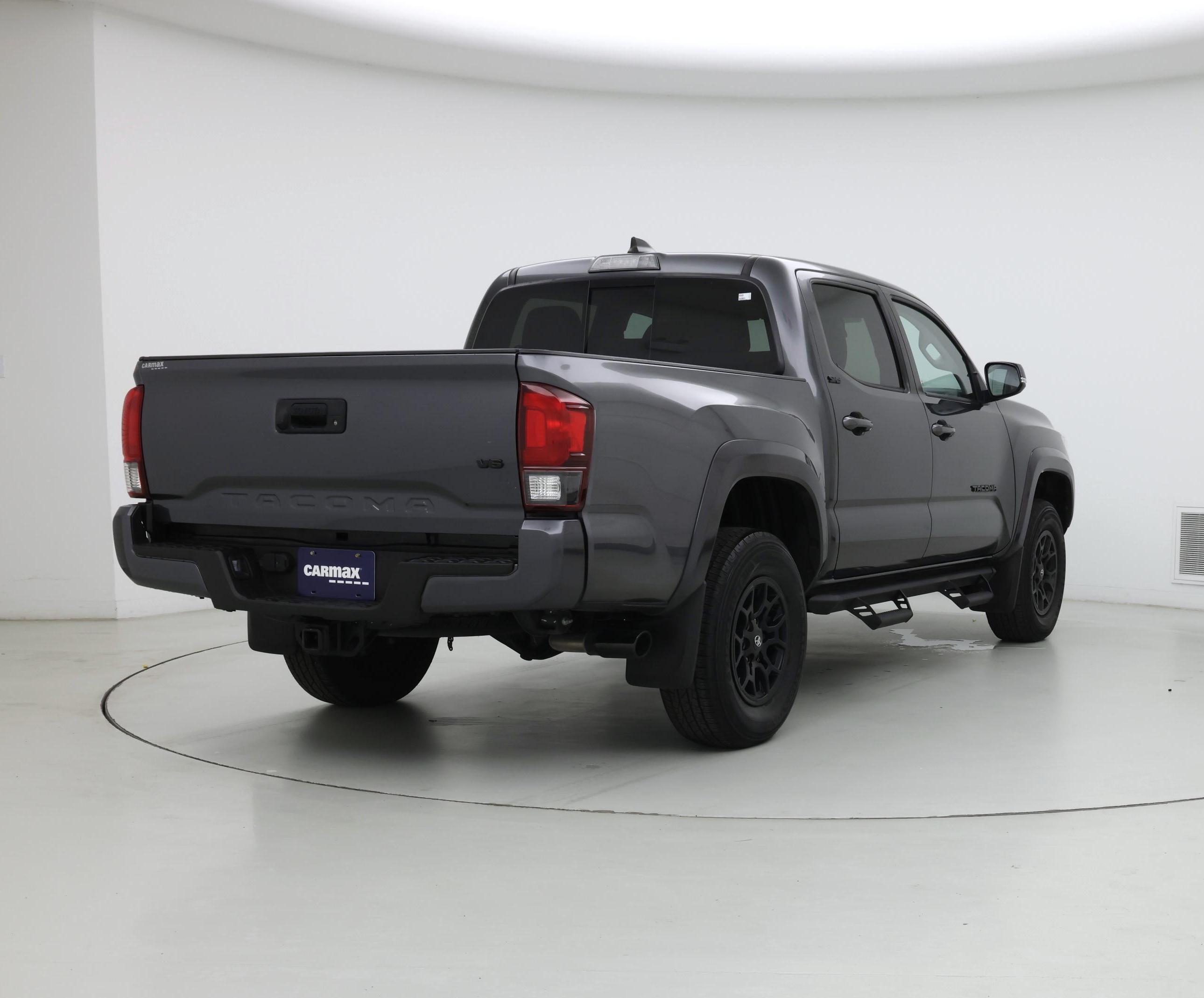 Thumbnail: 2022 Toyota Tacoma - 8
