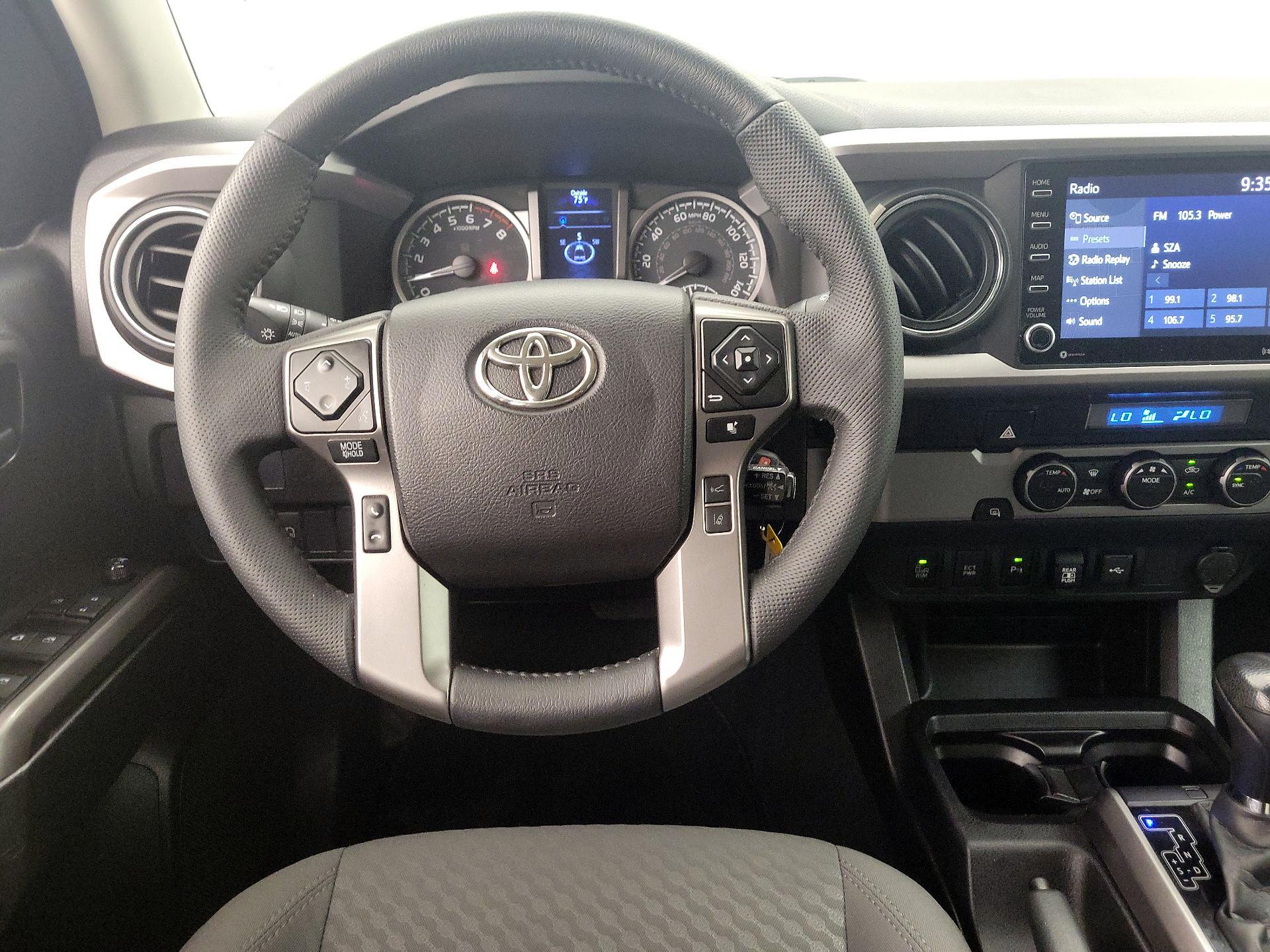 Thumbnail: 2022 Toyota Tacoma - 10
