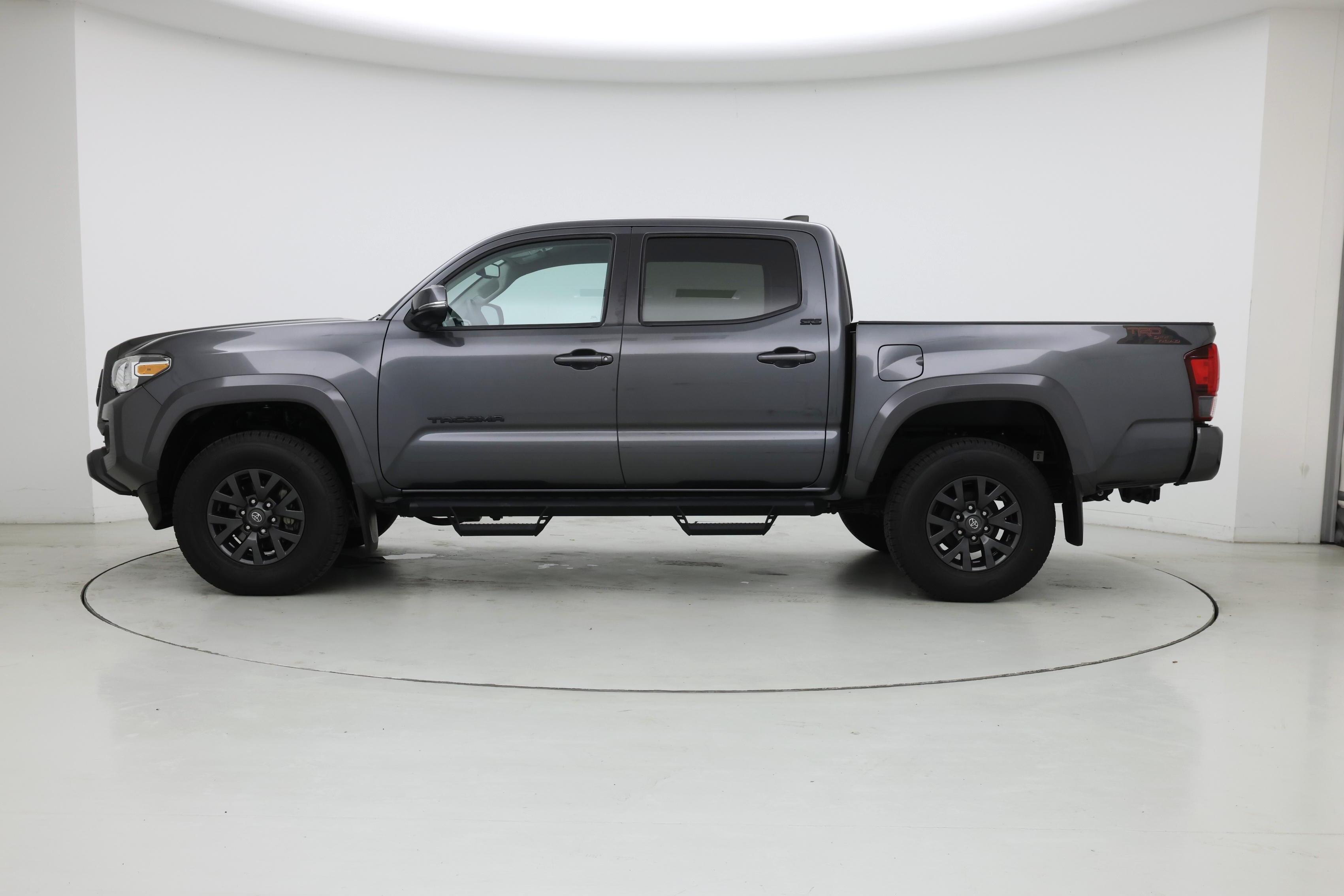 Thumbnail: 2022 Toyota Tacoma - 3