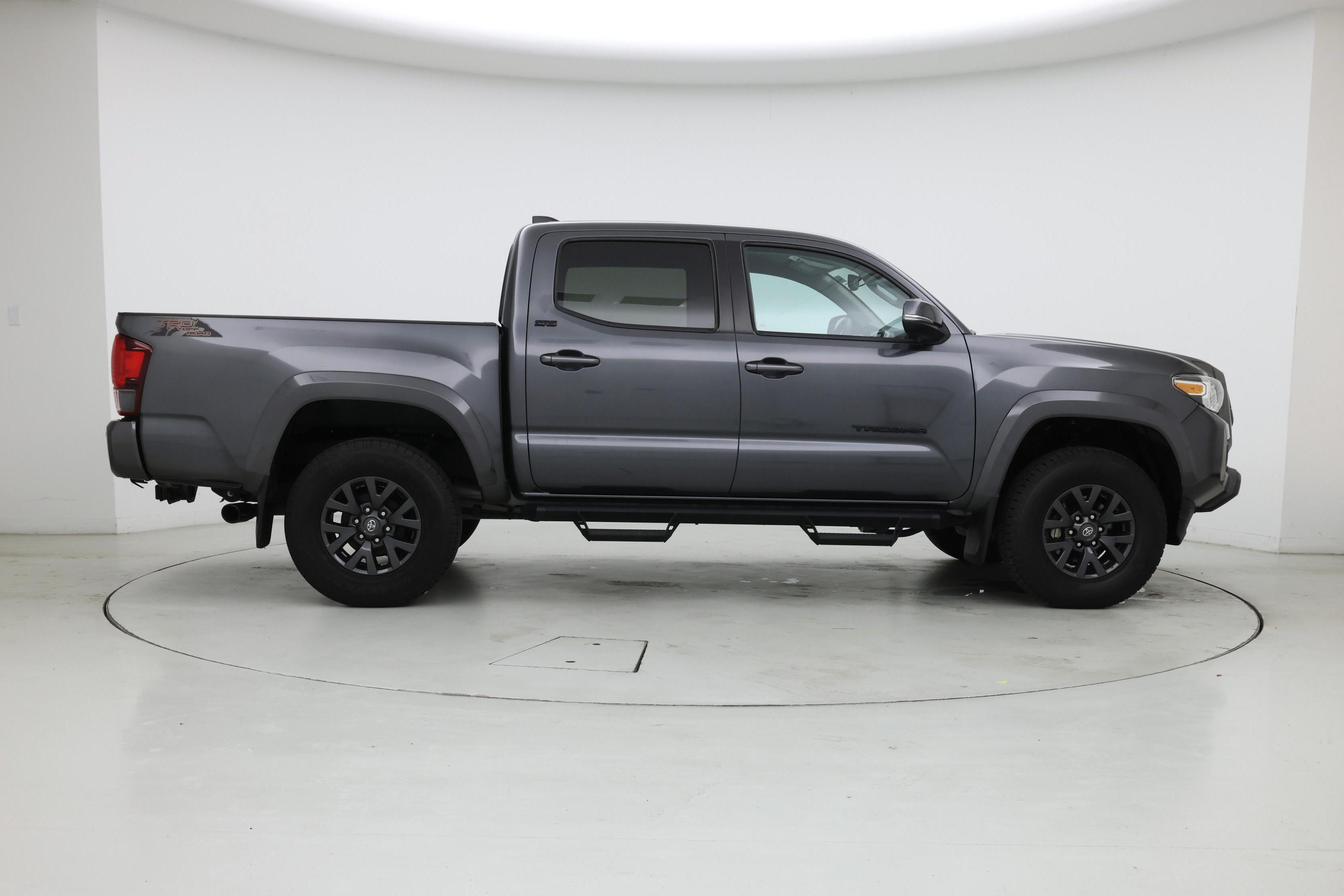 Thumbnail: 2022 Toyota Tacoma - 7