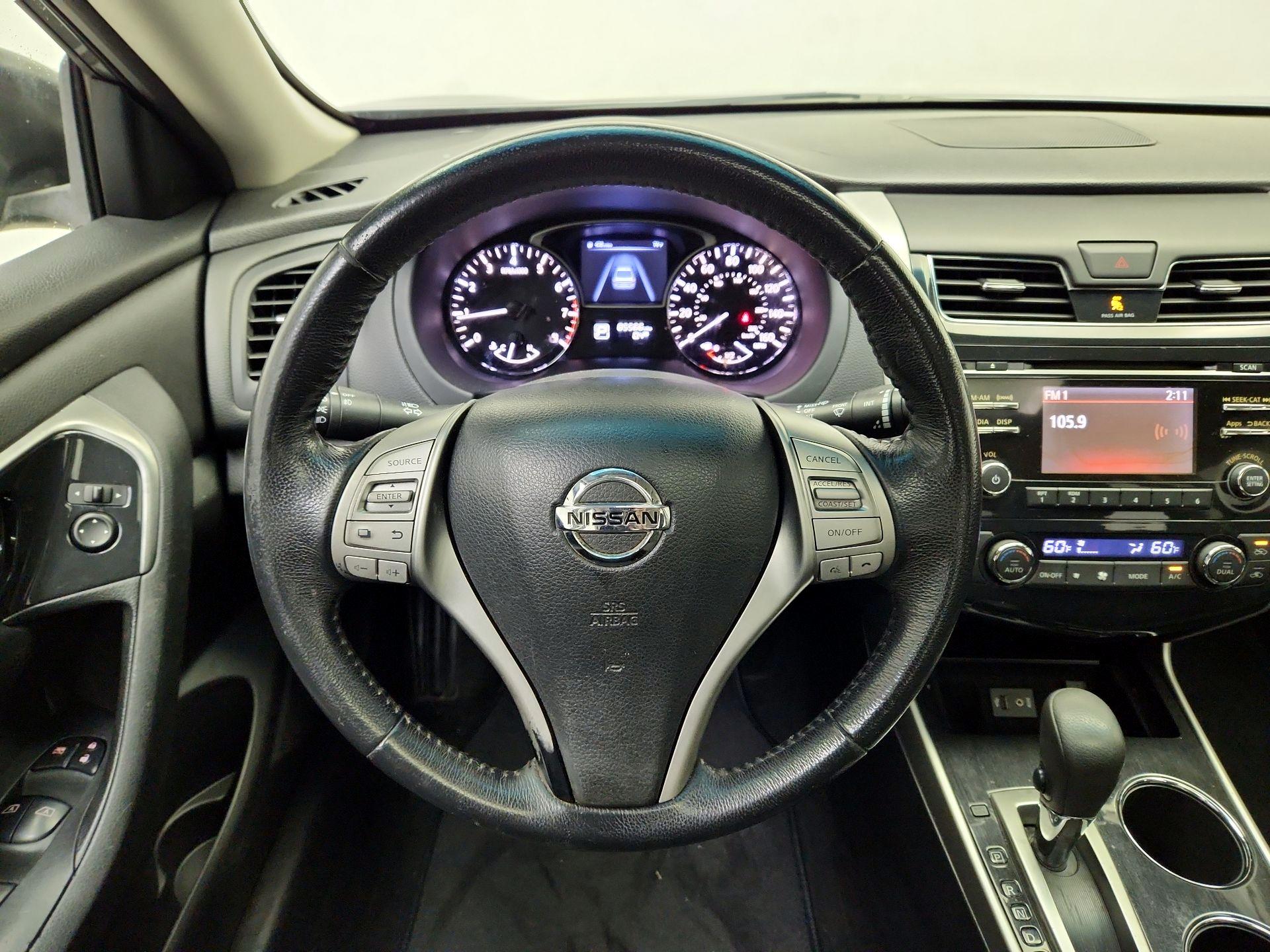Thumbnail: 2014 Nissan Altima - 10