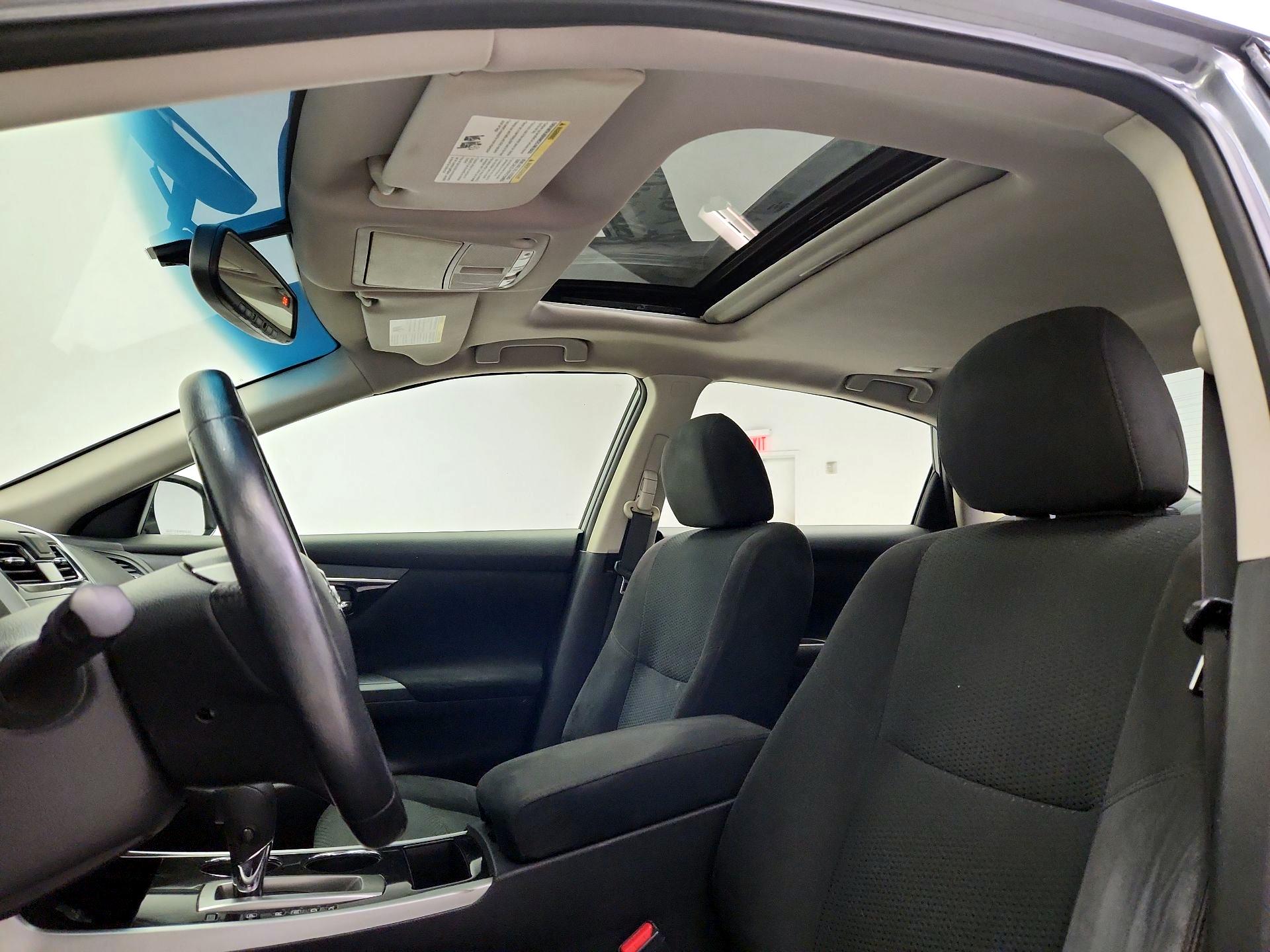 Thumbnail: 2014 Nissan Altima - 19