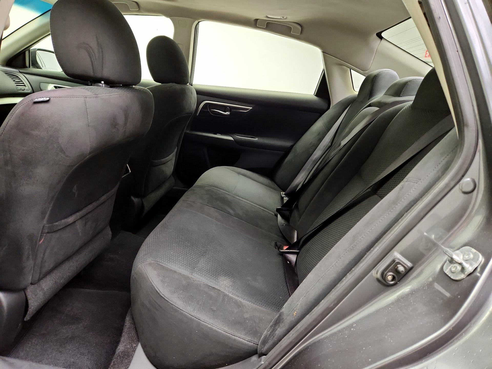 Thumbnail: 2014 Nissan Altima - 20