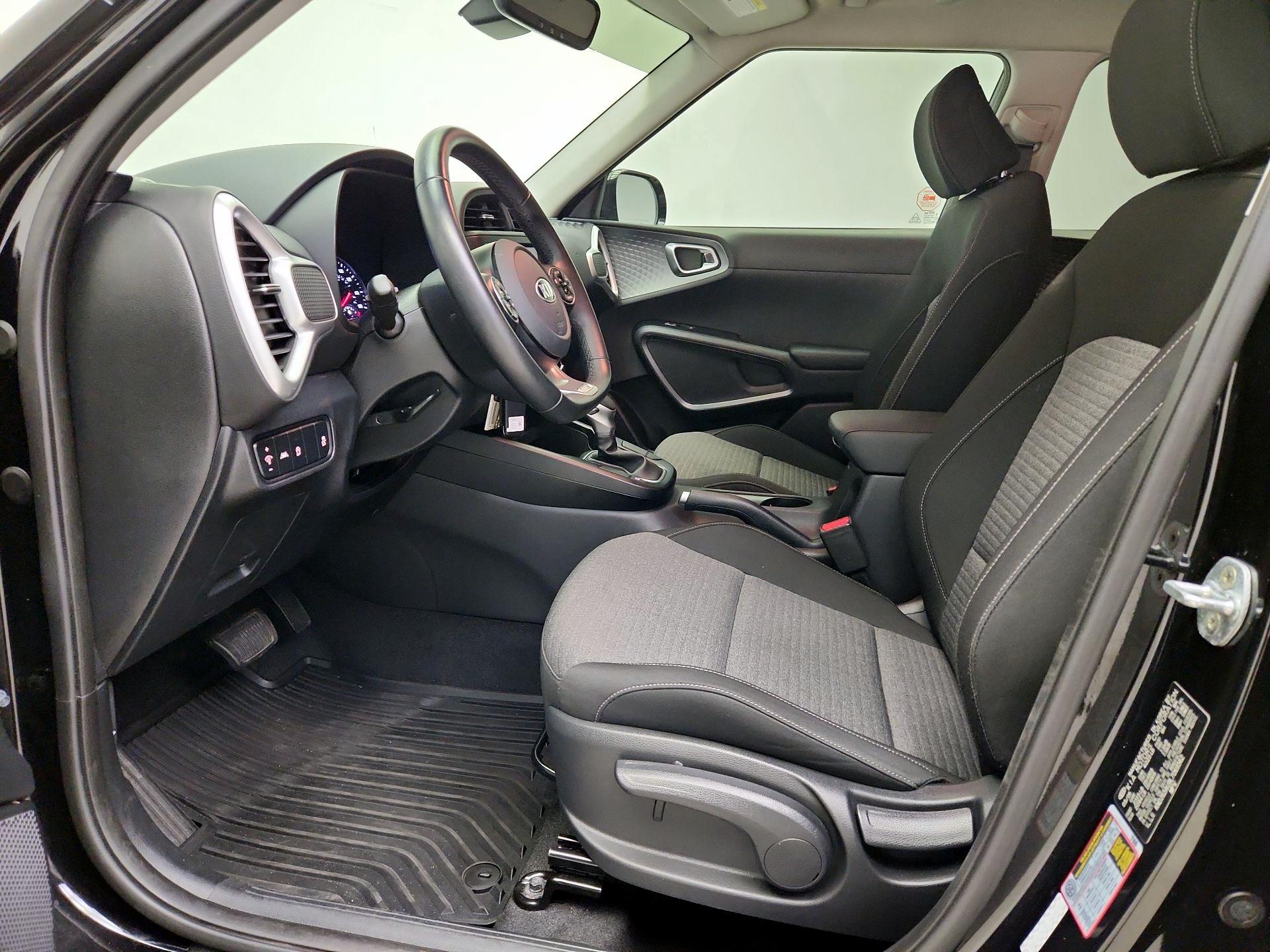 Thumbnail: 2020 Kia Soul - 11
