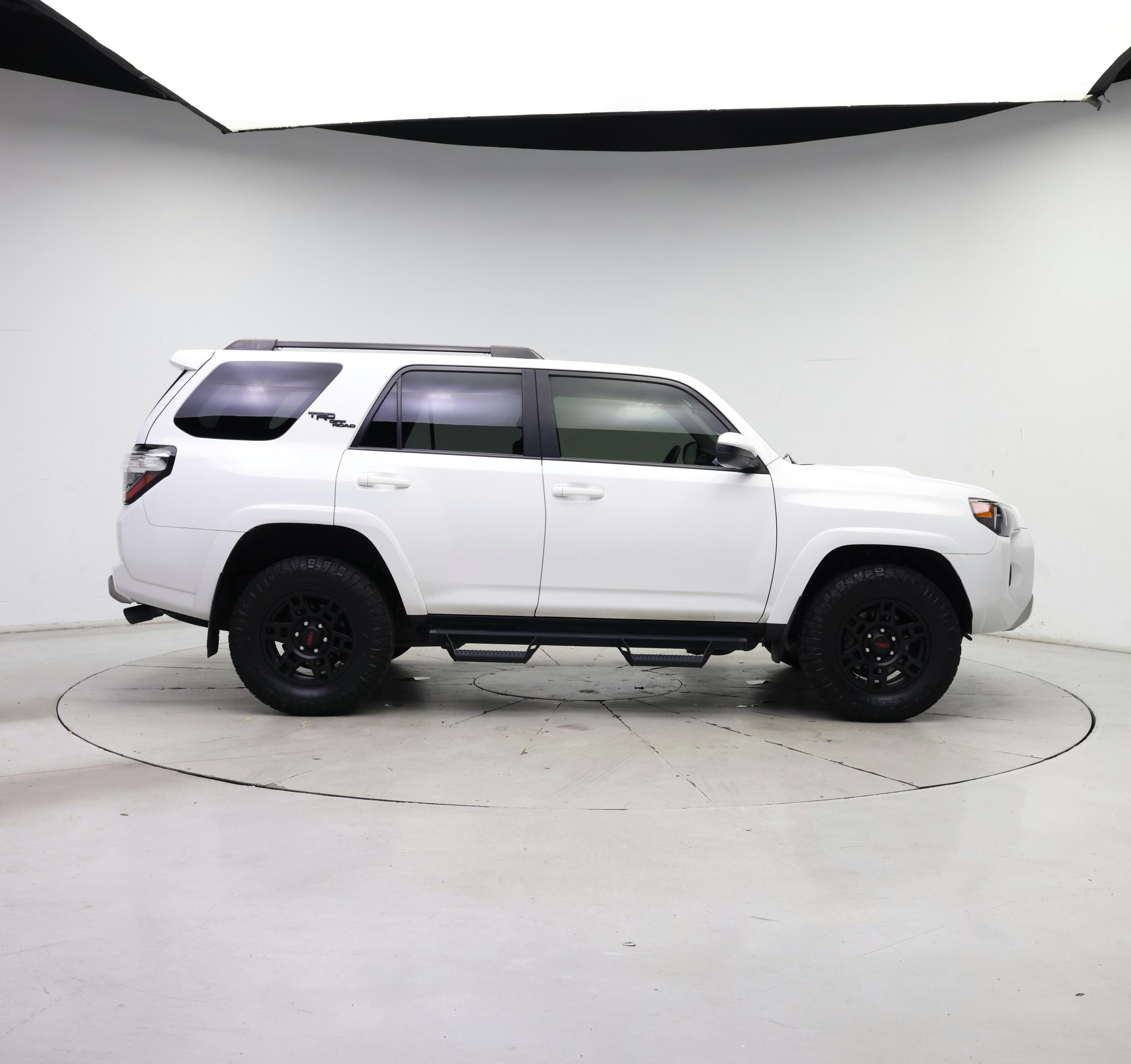 Thumbnail: 2022 Toyota 4Runner - 7