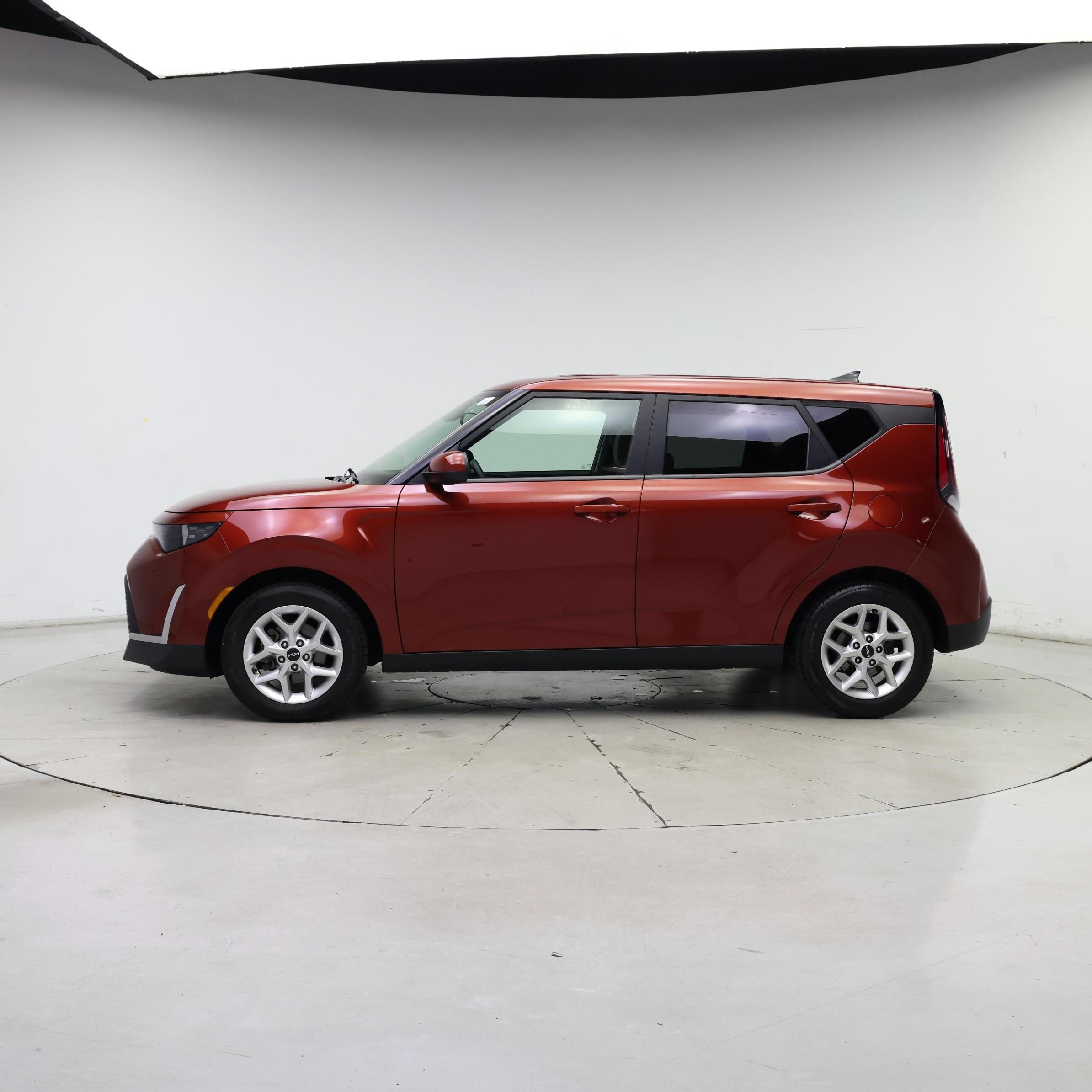 Thumbnail: 2023 Kia Soul - 3