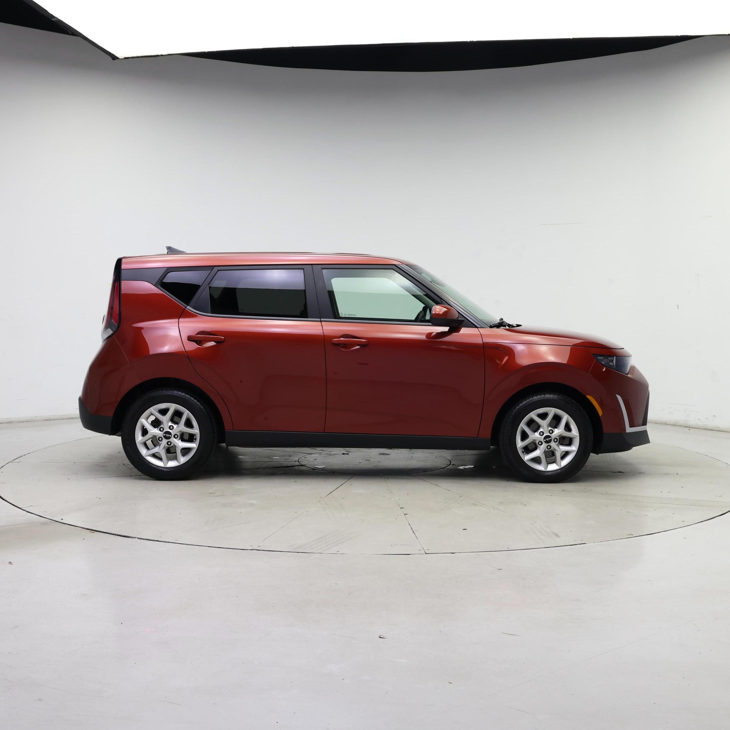 Thumbnail: 2023 Kia Soul - 7