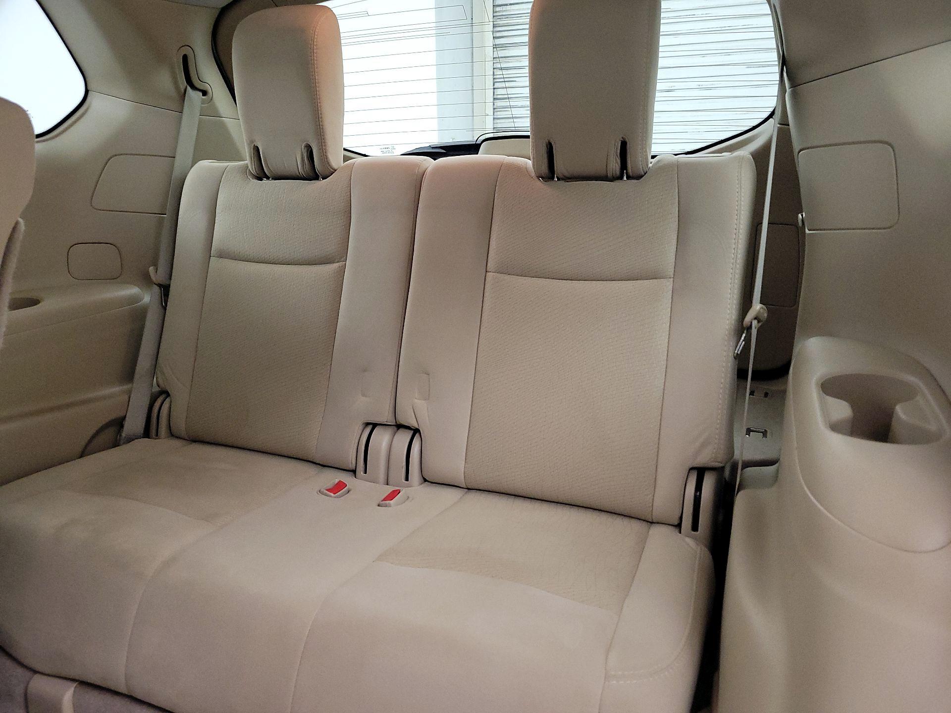 Thumbnail: 2015 Nissan Pathfinder - 20