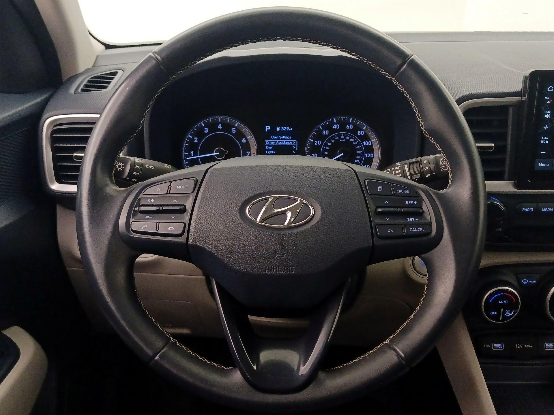 Thumbnail: 2022 Hyundai Venue - 10