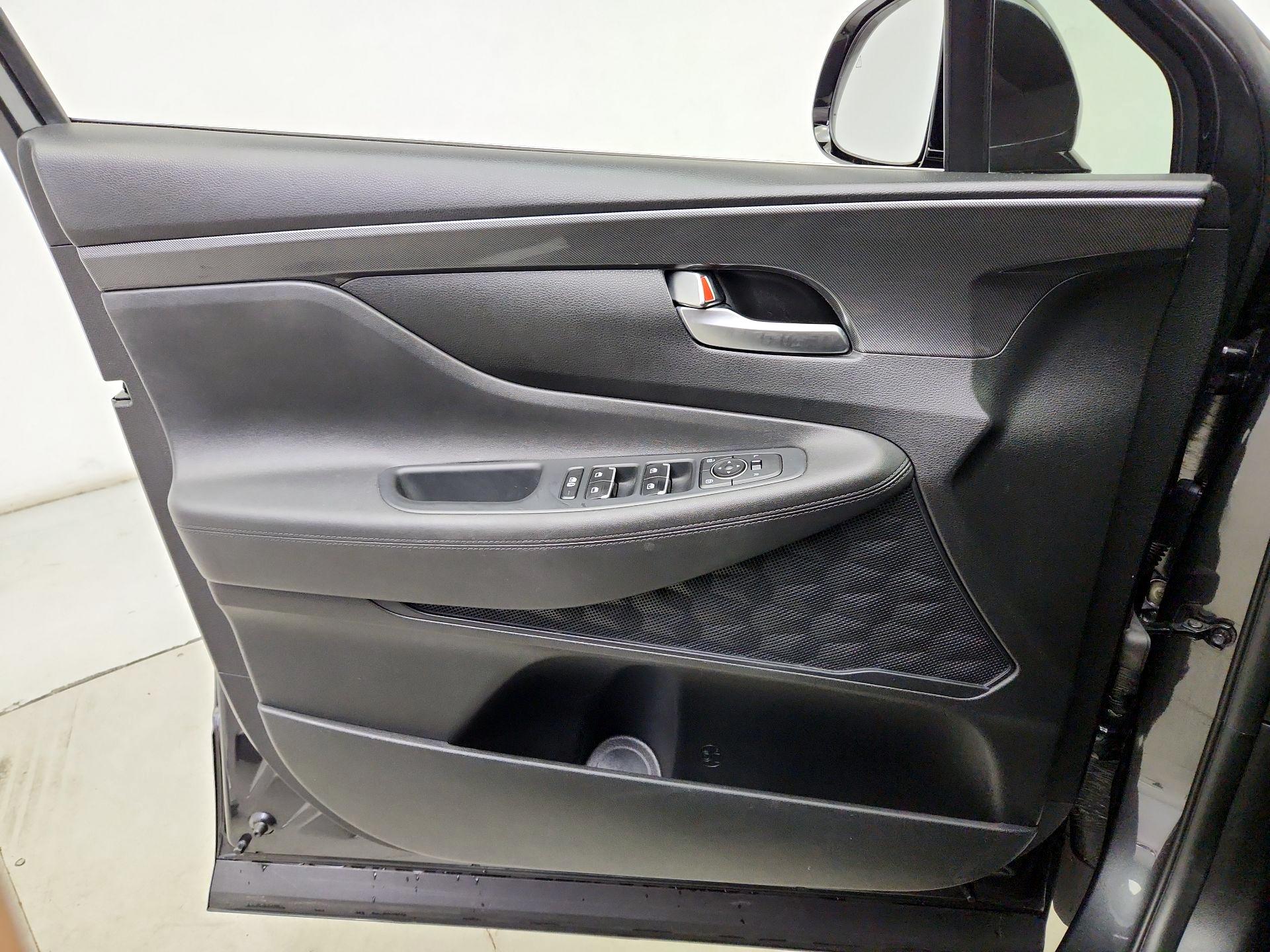 Thumbnail: 2022 Hyundai Santa Fe - 12