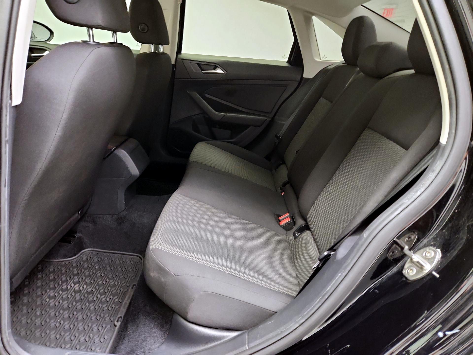 Thumbnail: 2019 Volkswagen Jetta - 19
