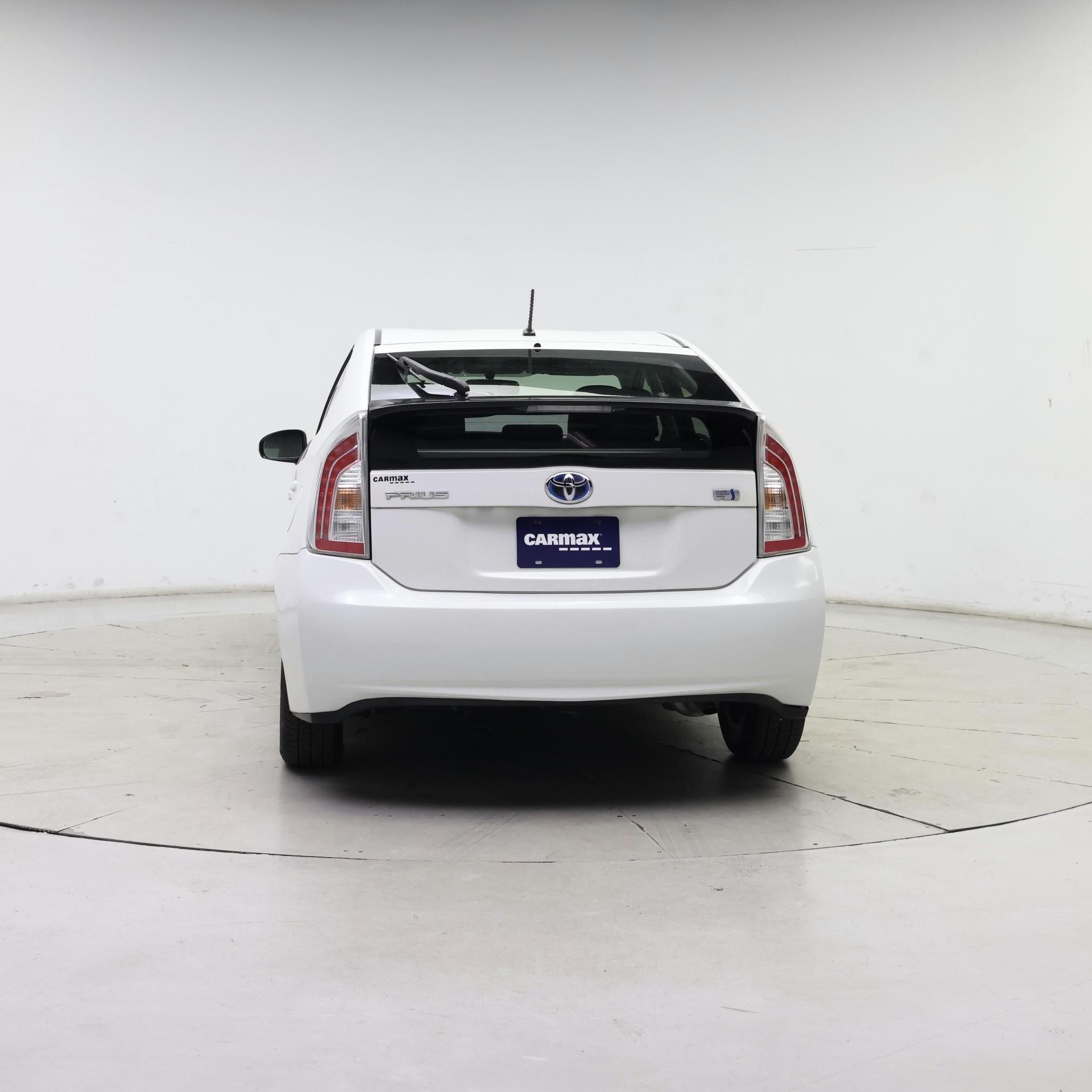 Thumbnail: 2014 Toyota Prius - 6