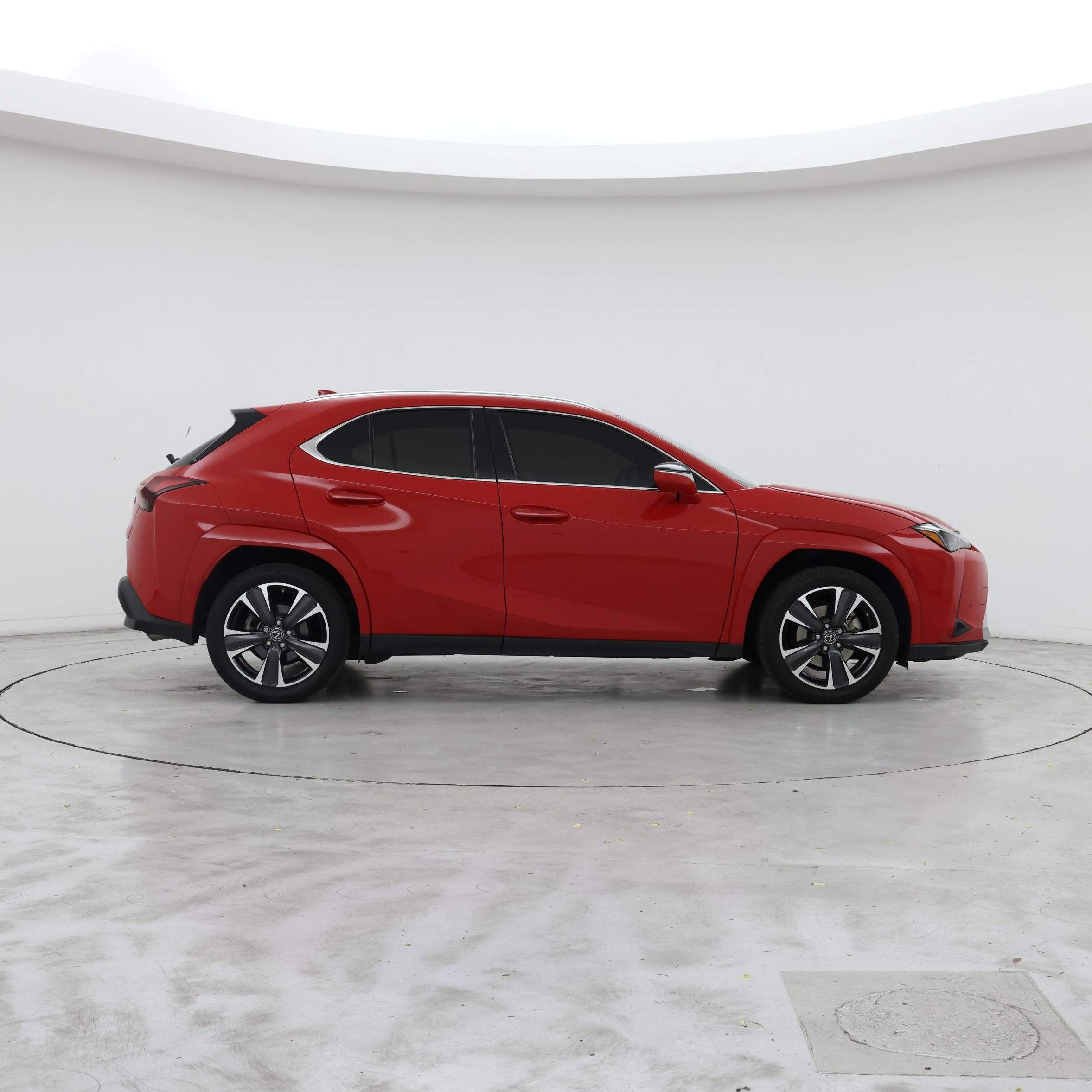 Thumbnail: 2023 Lexus UX - 7