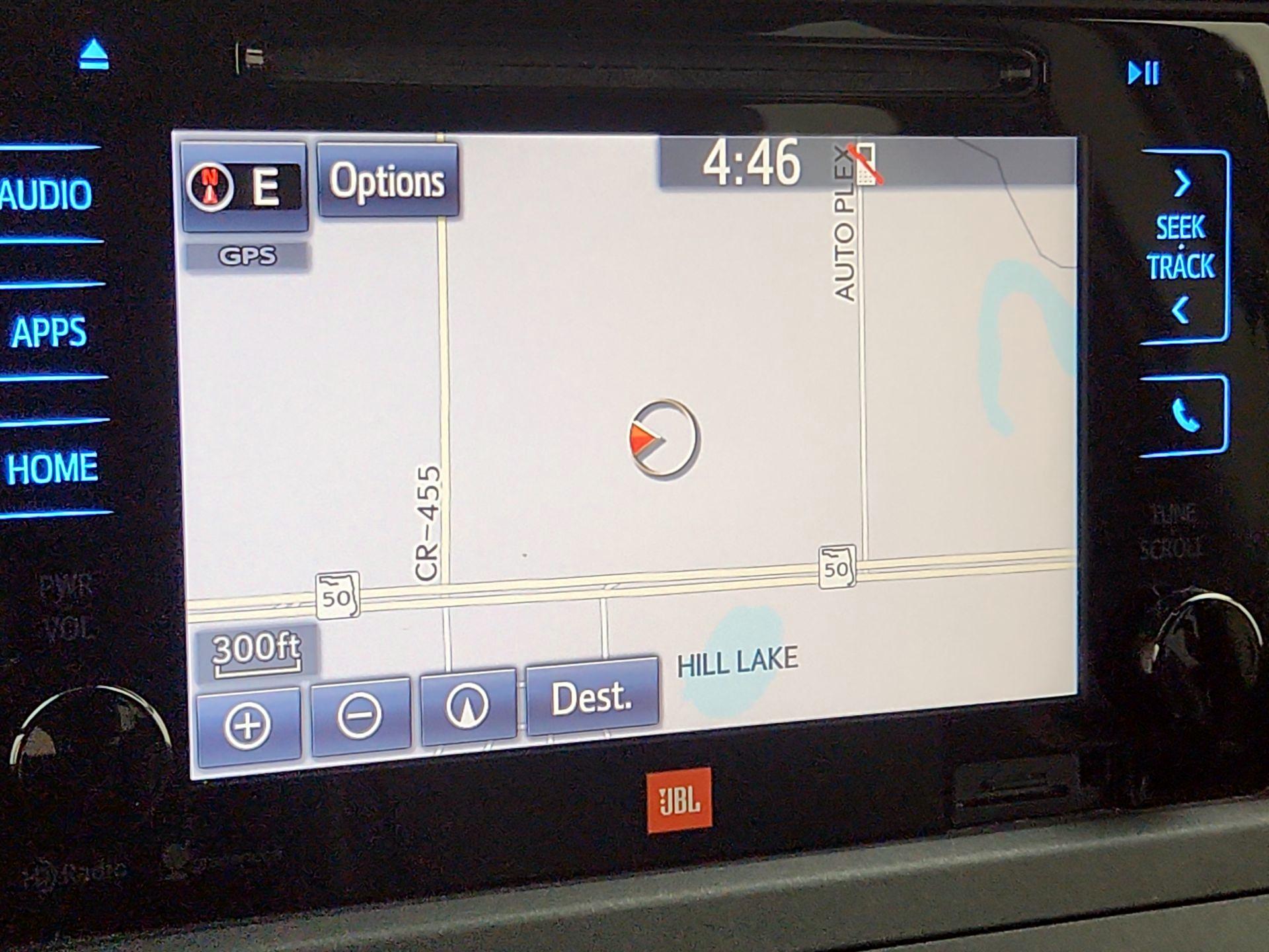Thumbnail: 2015 Toyota Sienna - 14
