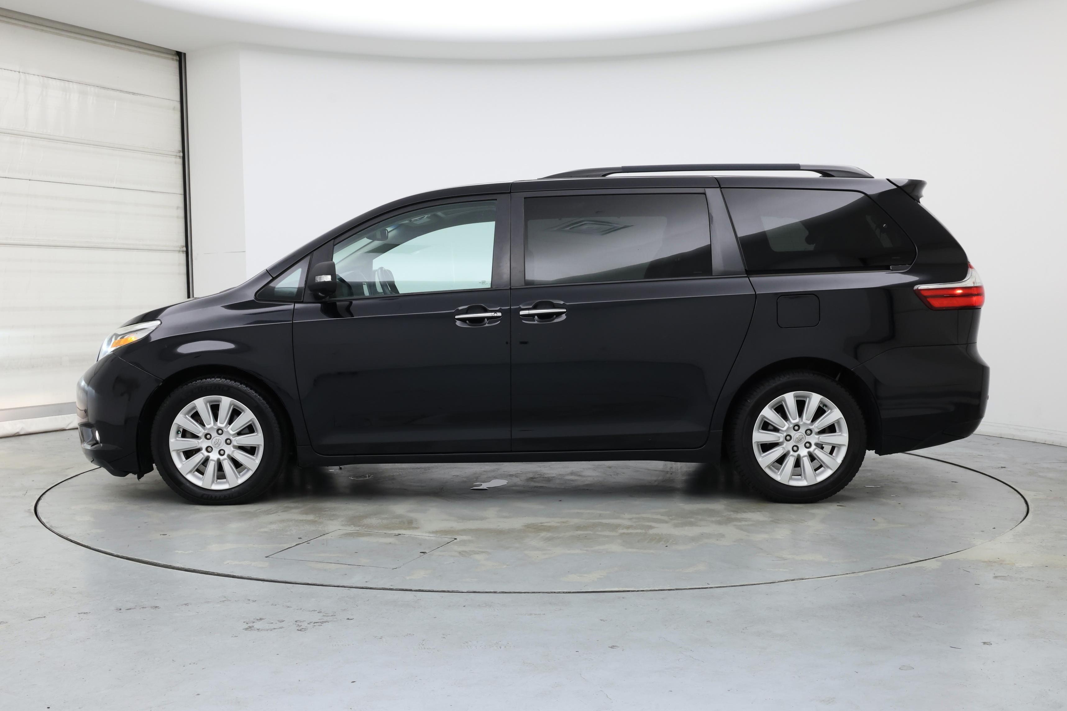 Thumbnail: 2015 Toyota Sienna - 3