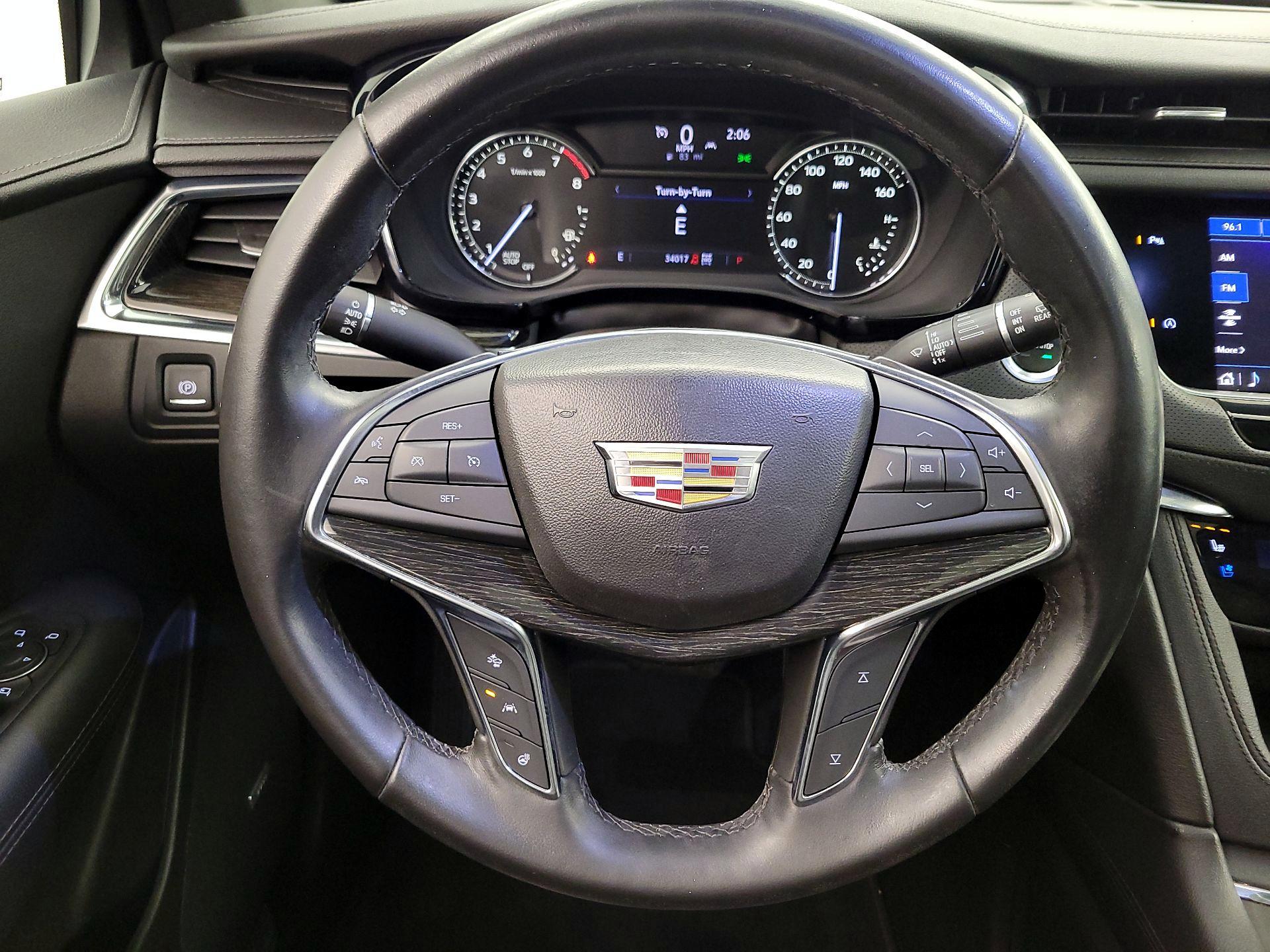 Thumbnail: 2020 Cadillac XT5 - 10