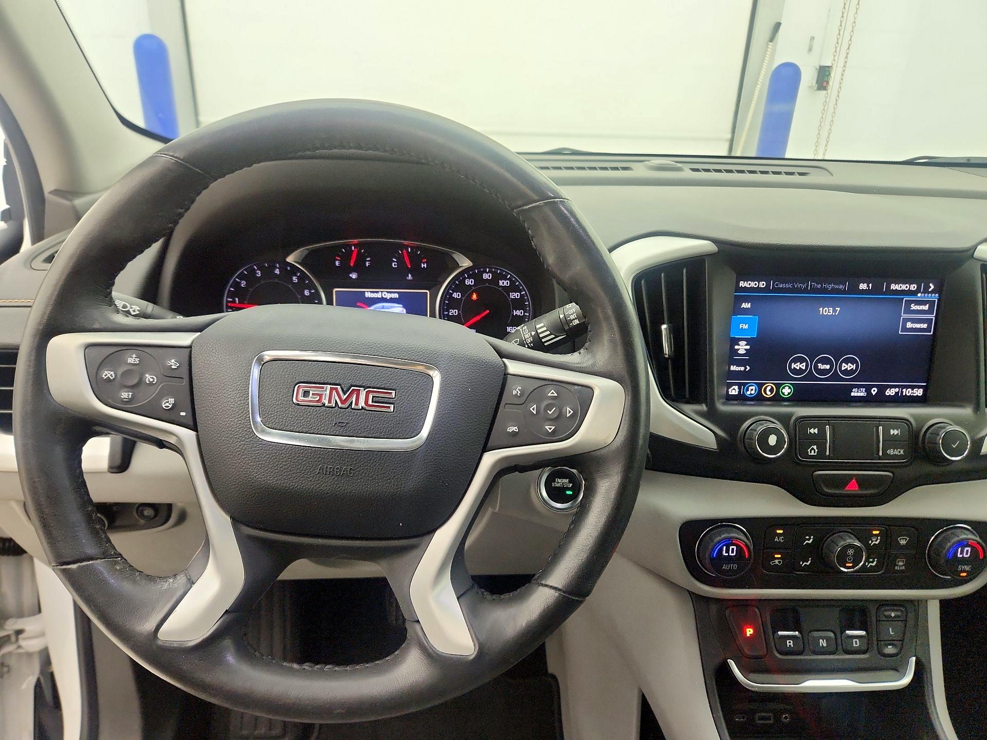 Thumbnail: 2020 GMC Terrain - 9
