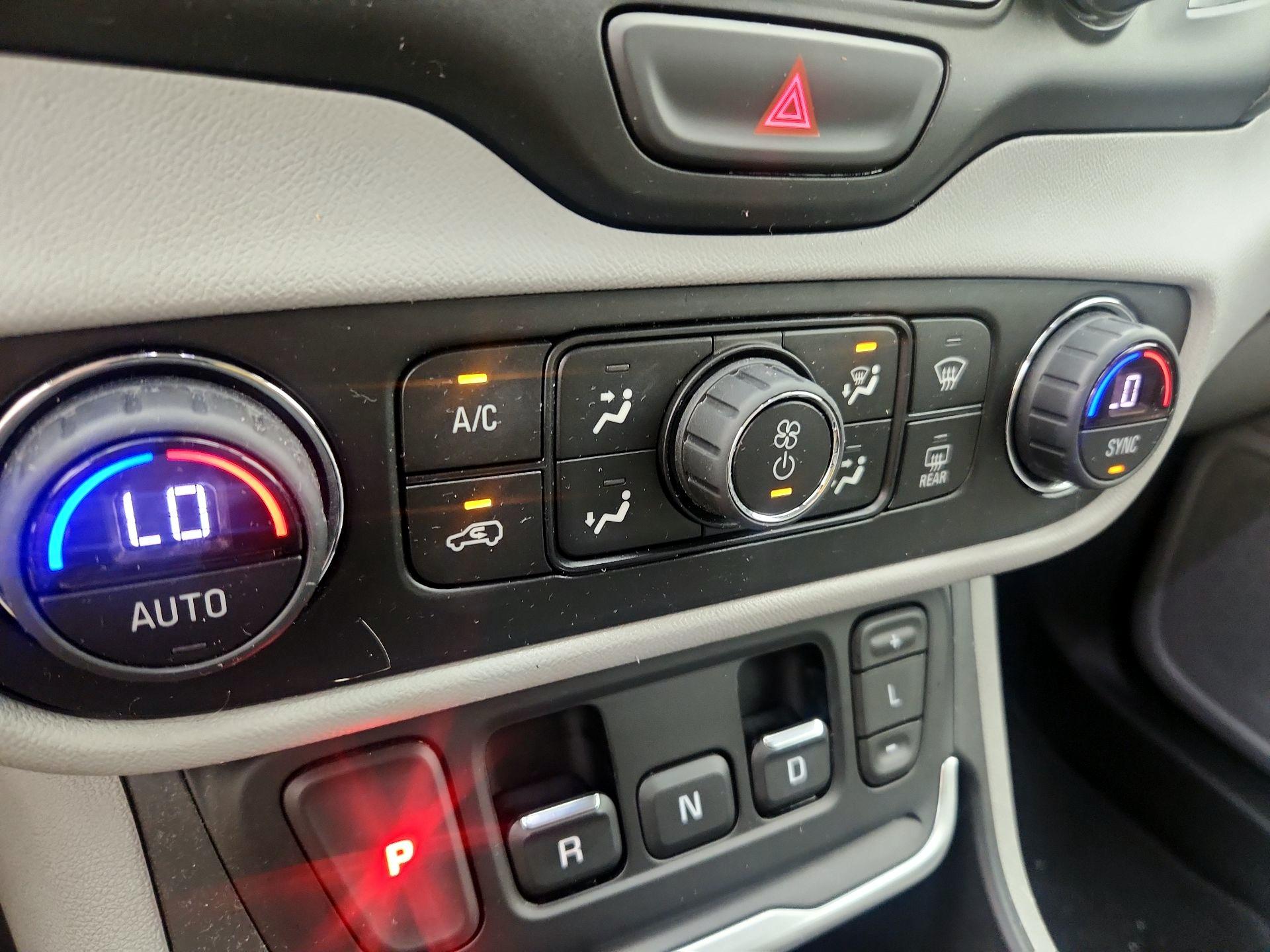 Thumbnail: 2020 GMC Terrain - 16