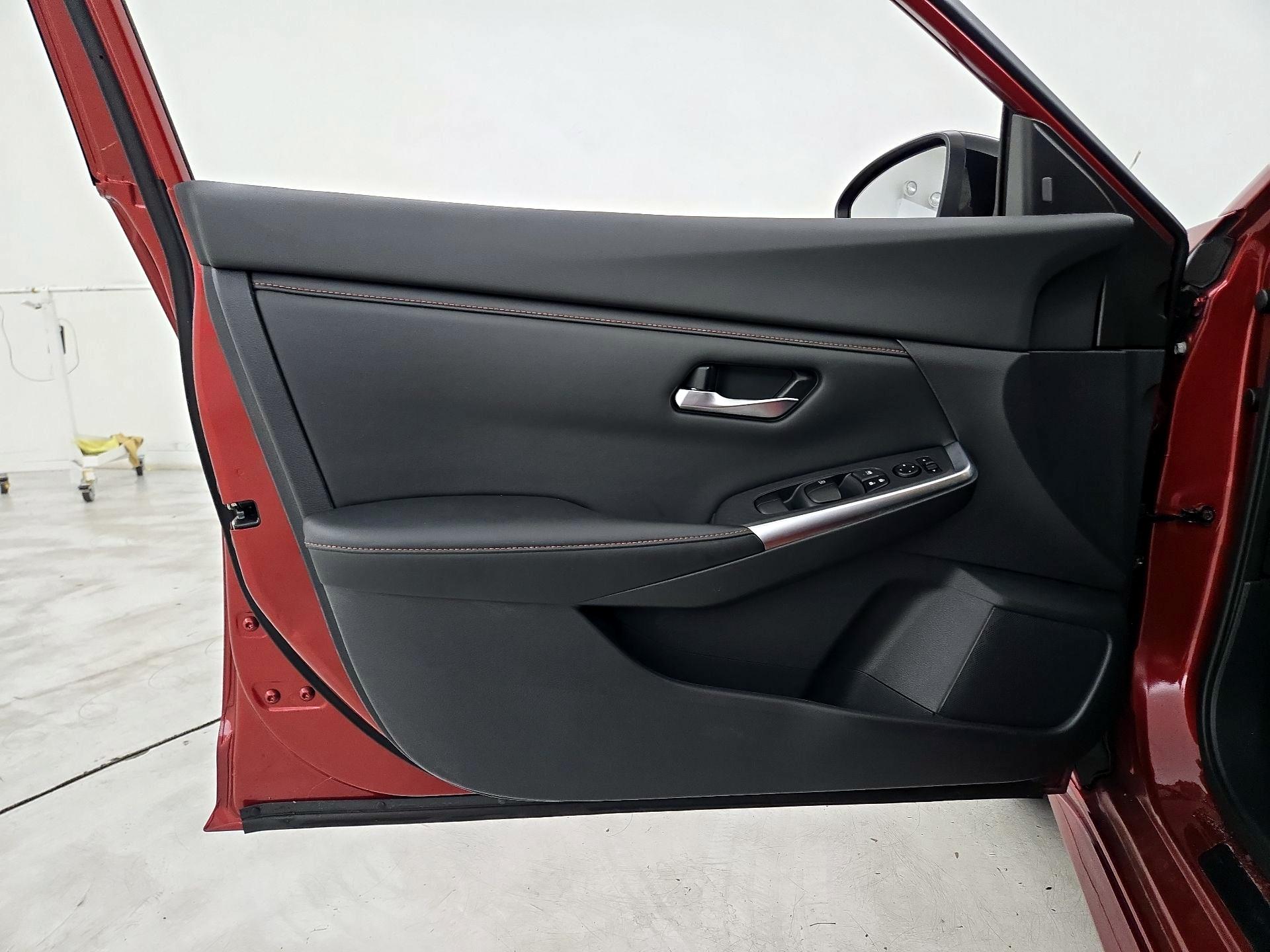 Thumbnail: 2022 Nissan Sentra - 12