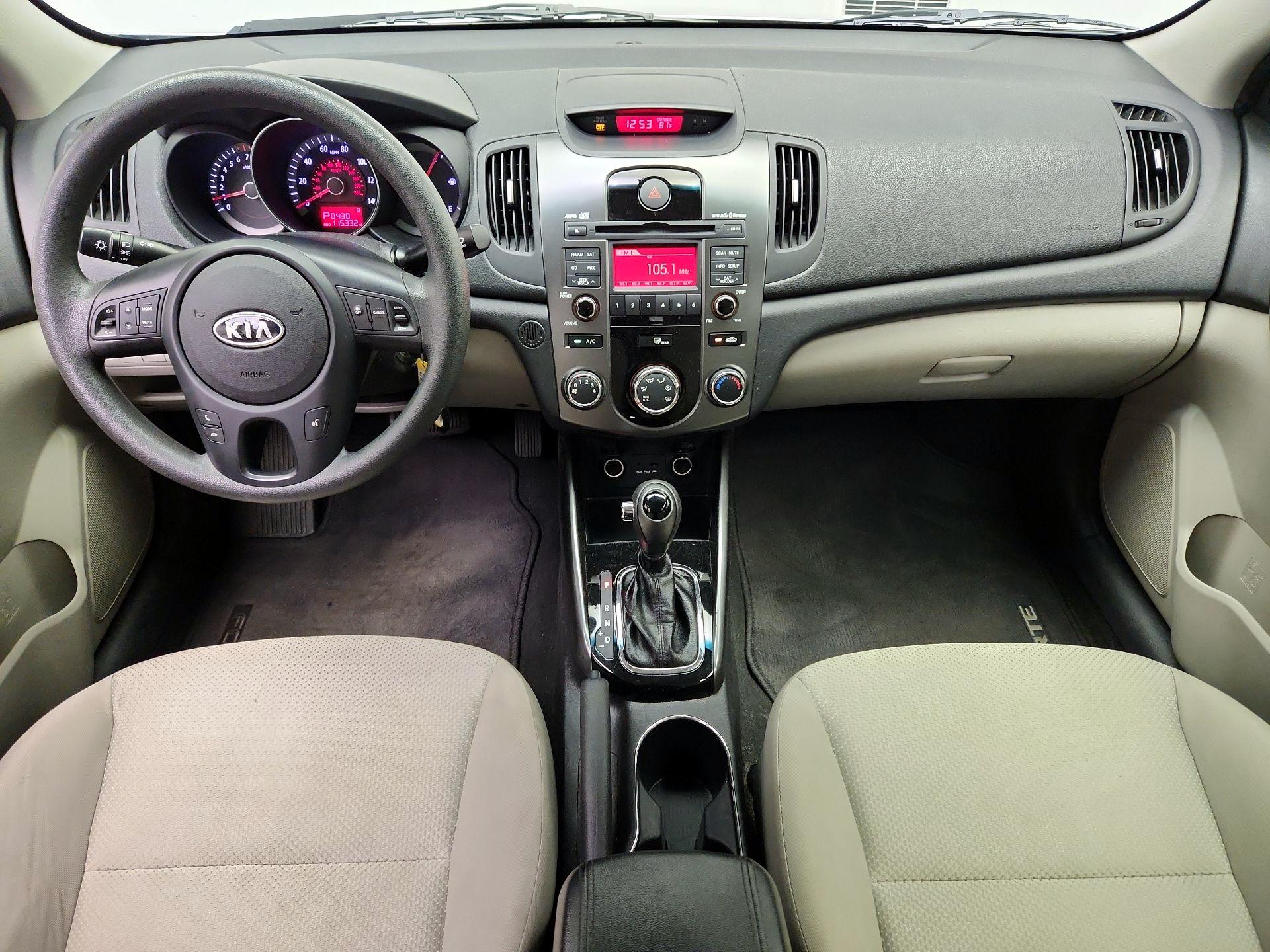 Thumbnail: 2013 Kia Forte - 9