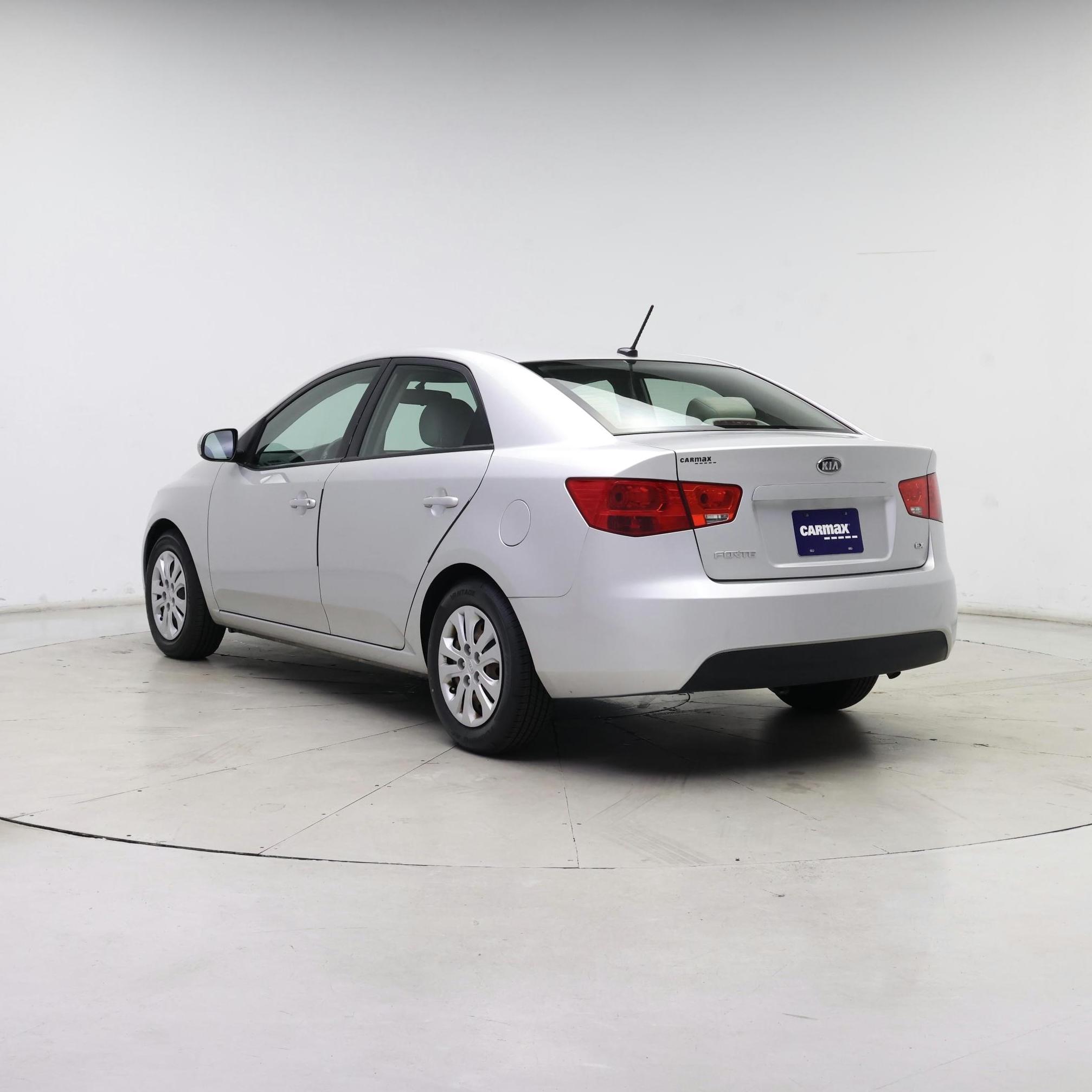 Thumbnail: 2013 Kia Forte - 2