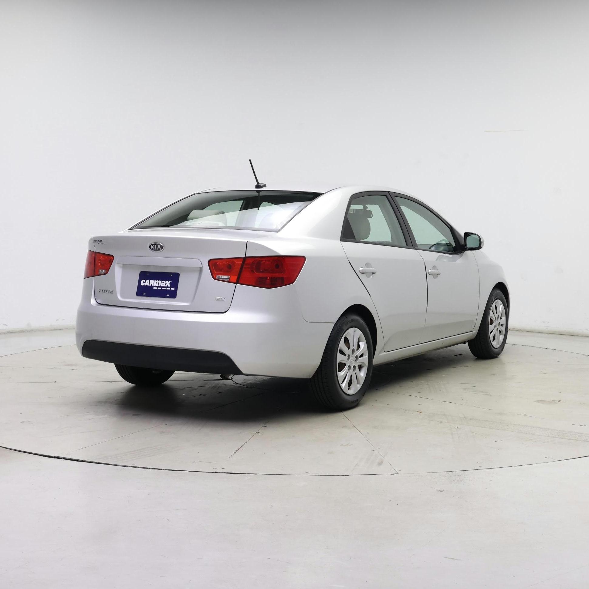 Thumbnail: 2013 Kia Forte - 8
