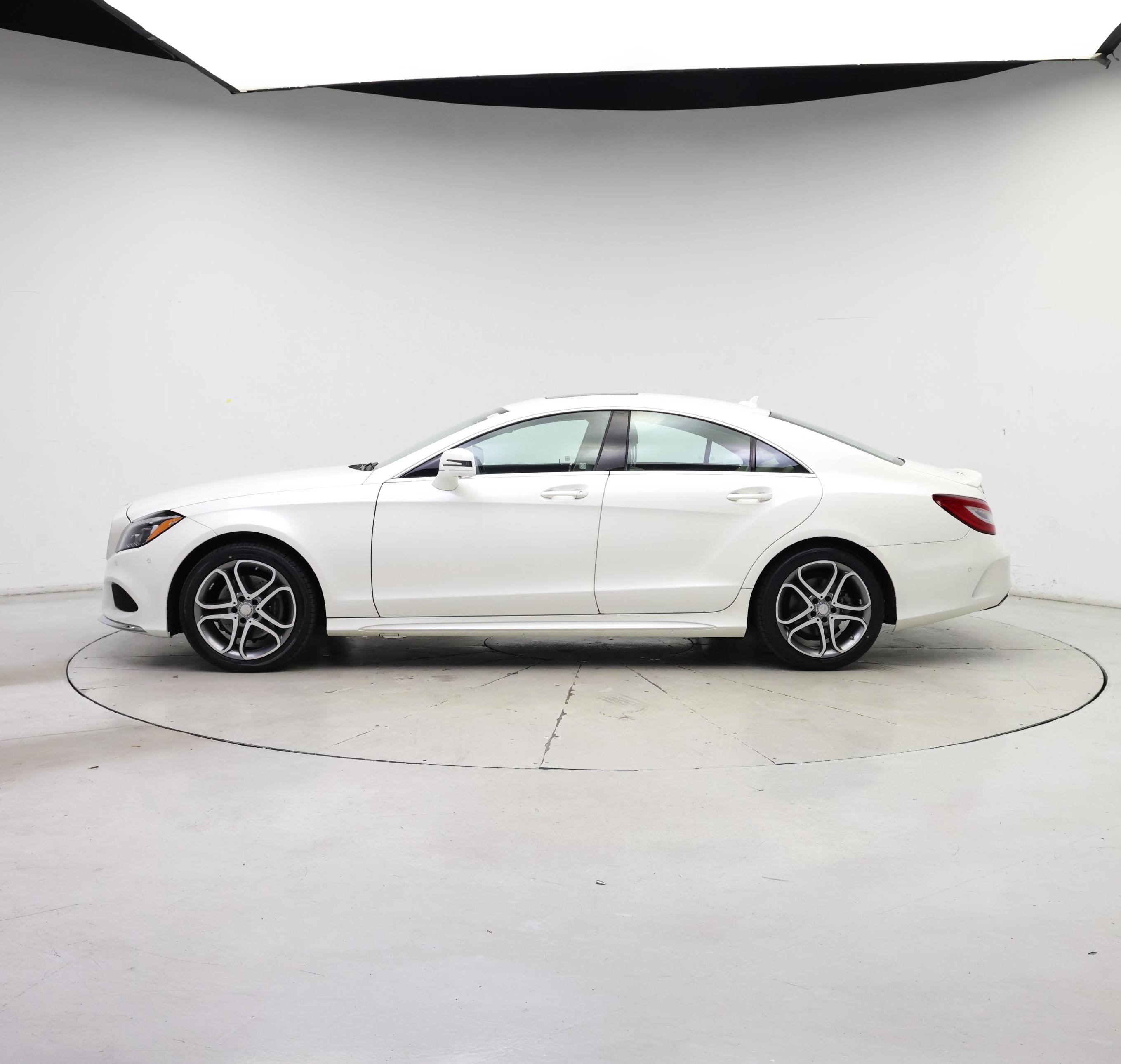 Thumbnail: 2015 Mercedes-Benz CLS - 3