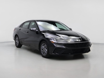 Black 2024 Hyundai Elantra SEL