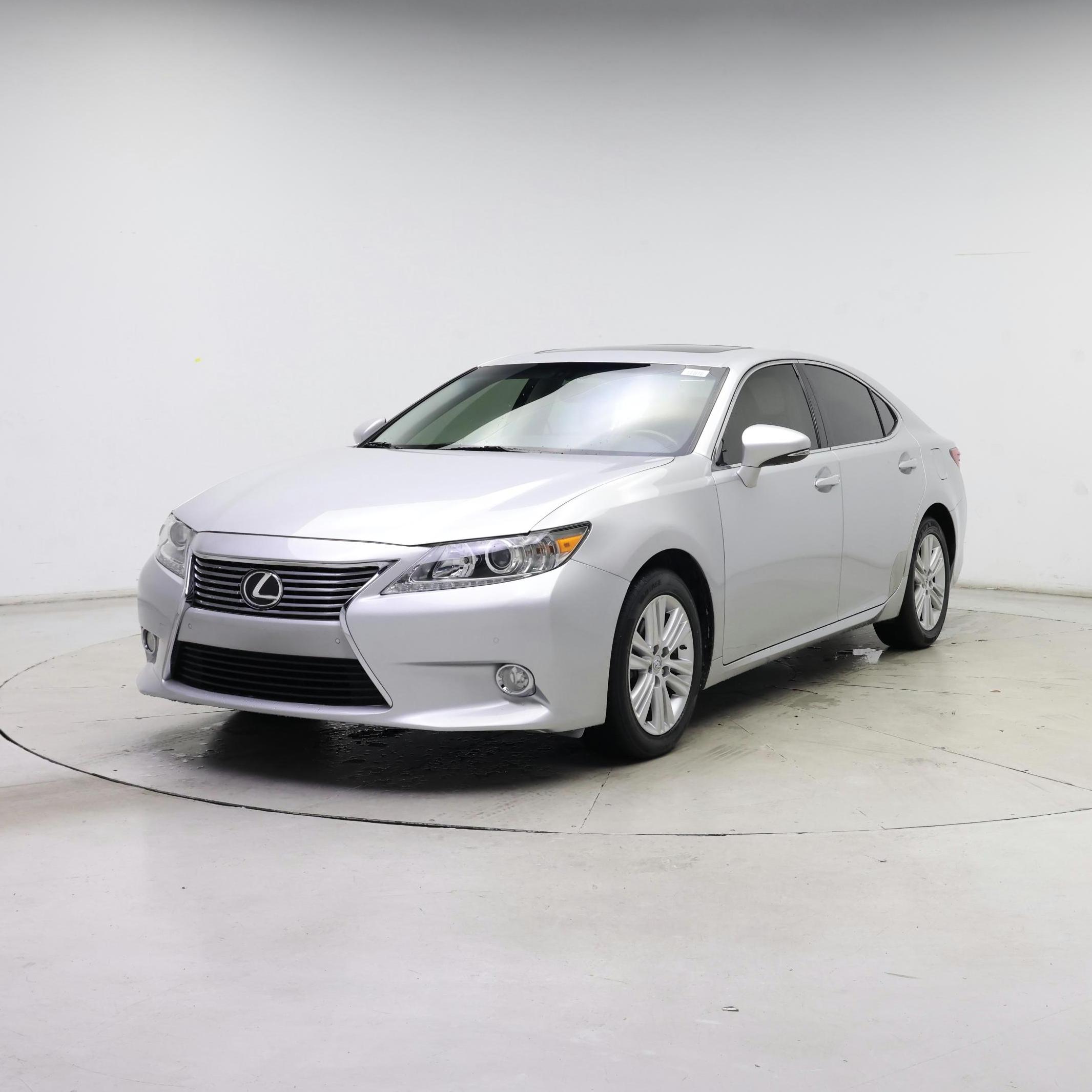 Thumbnail: 2014 Lexus ES - 4