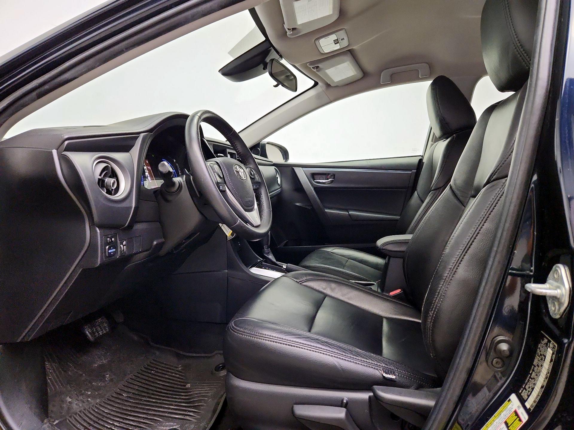 Thumbnail: 2017 Toyota Corolla - 11