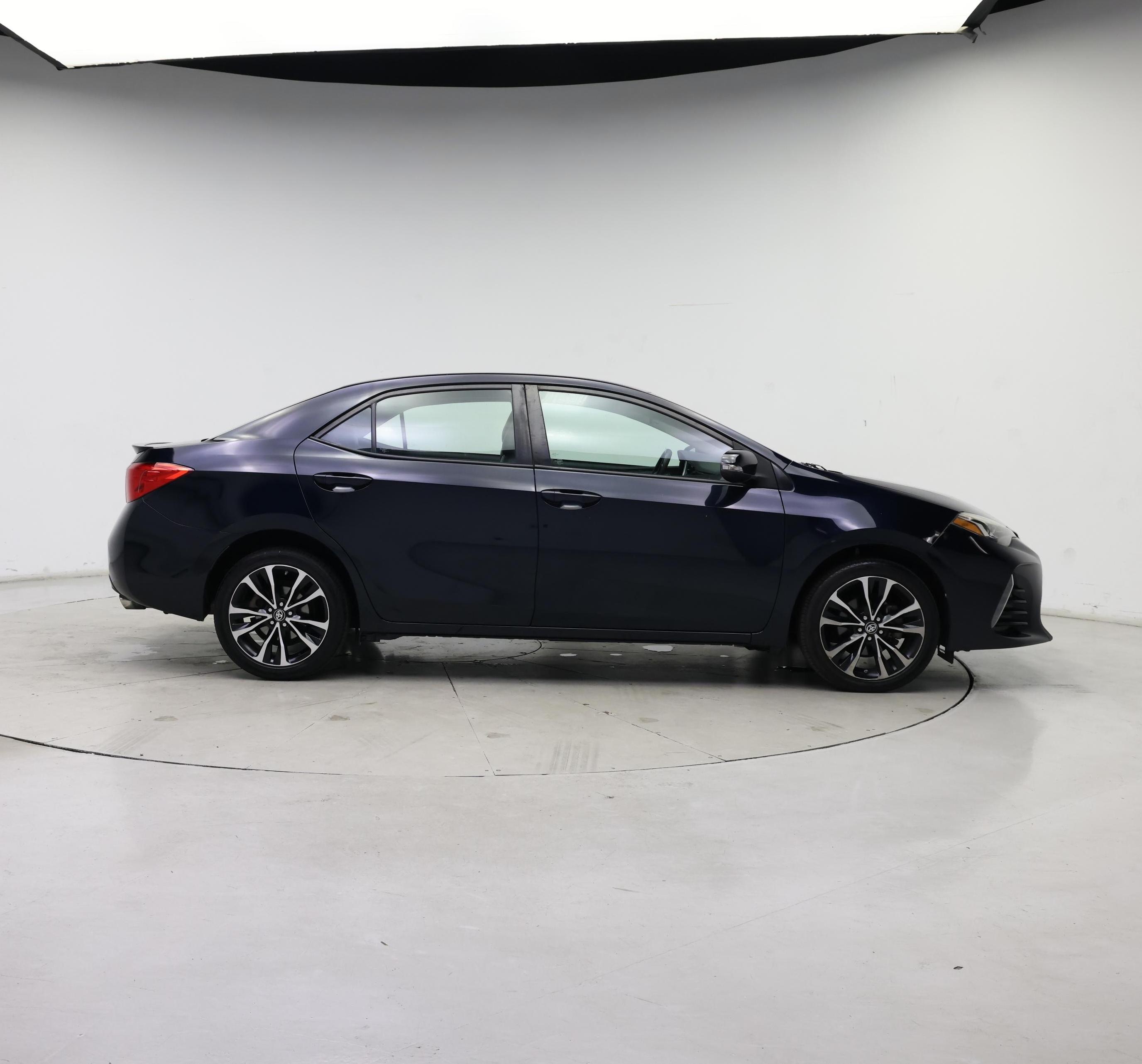 Thumbnail: 2017 Toyota Corolla - 7